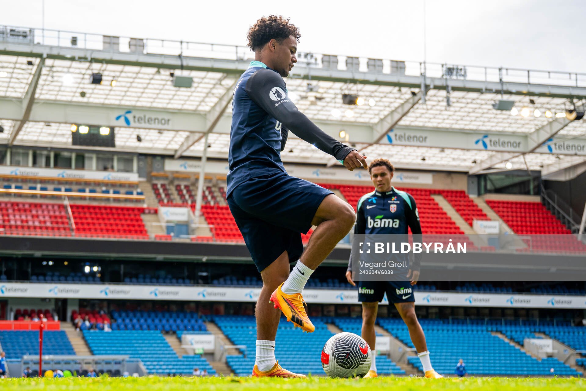 Oscar Bobb and Antonio Nusa of the Norwegian national