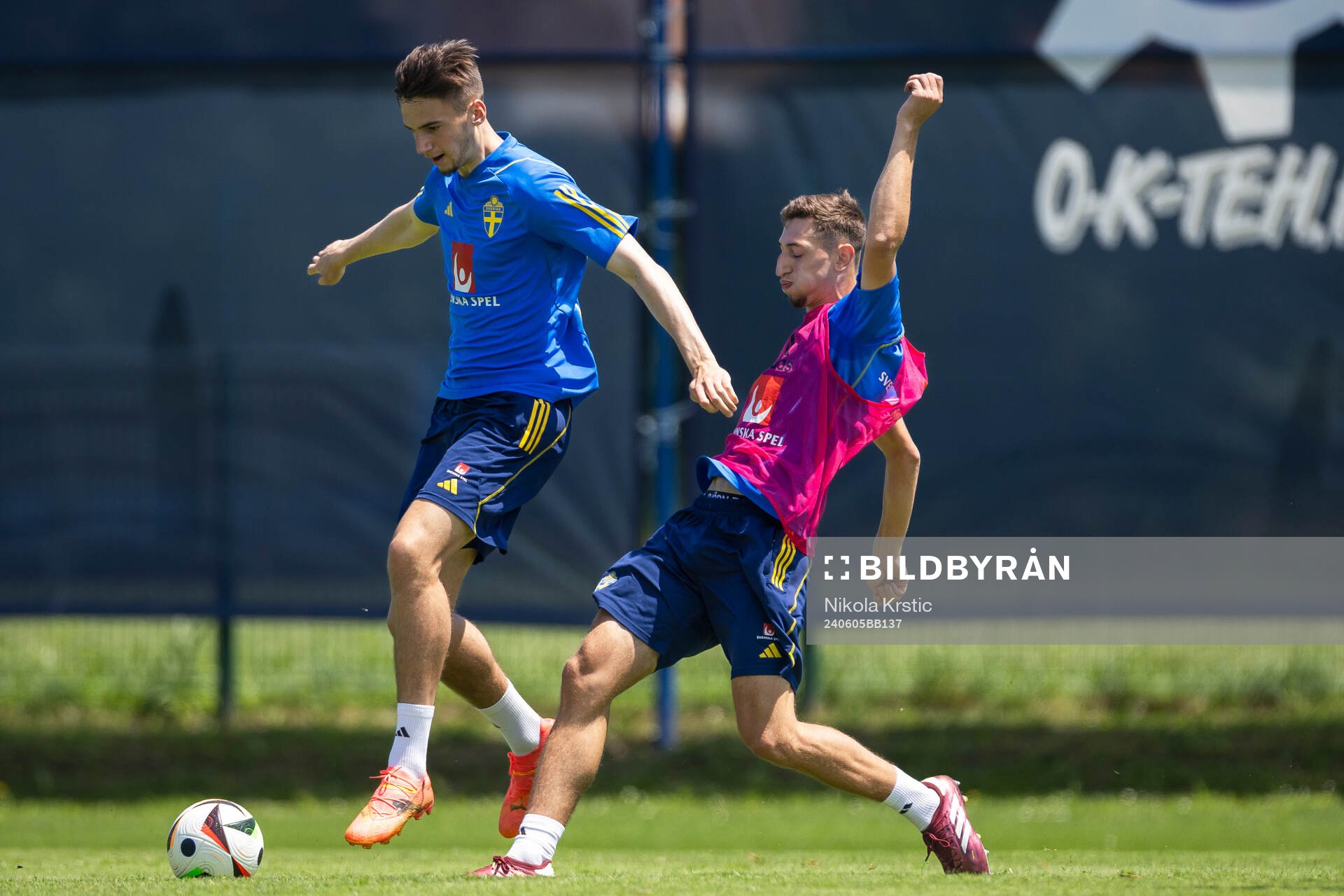 Noah Eile and Jonas Jakob Rouhi of the Swedish under-21