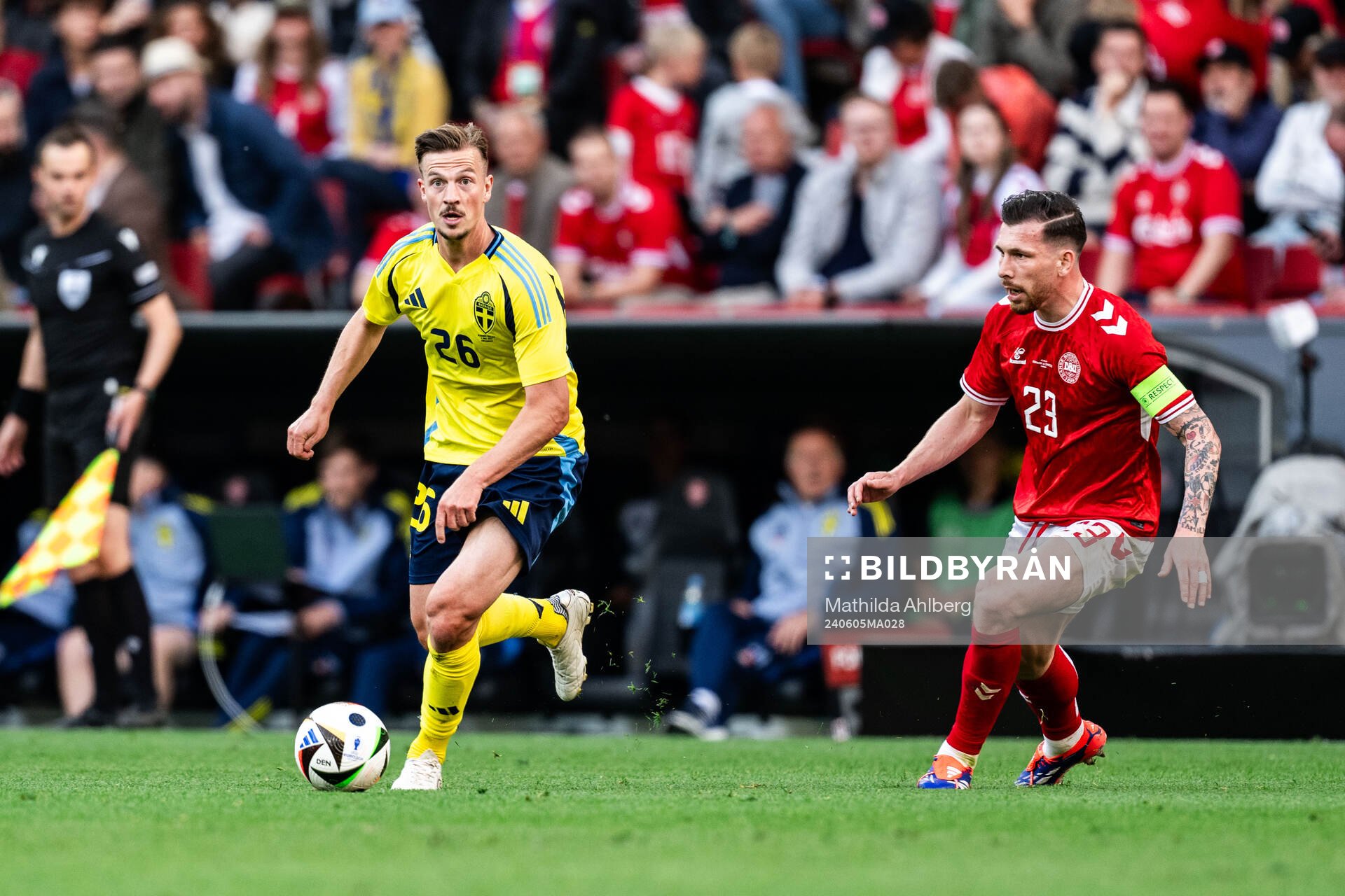 Simon Olsson of Sweden and Pierre-Emile Højbjerg of Denmark