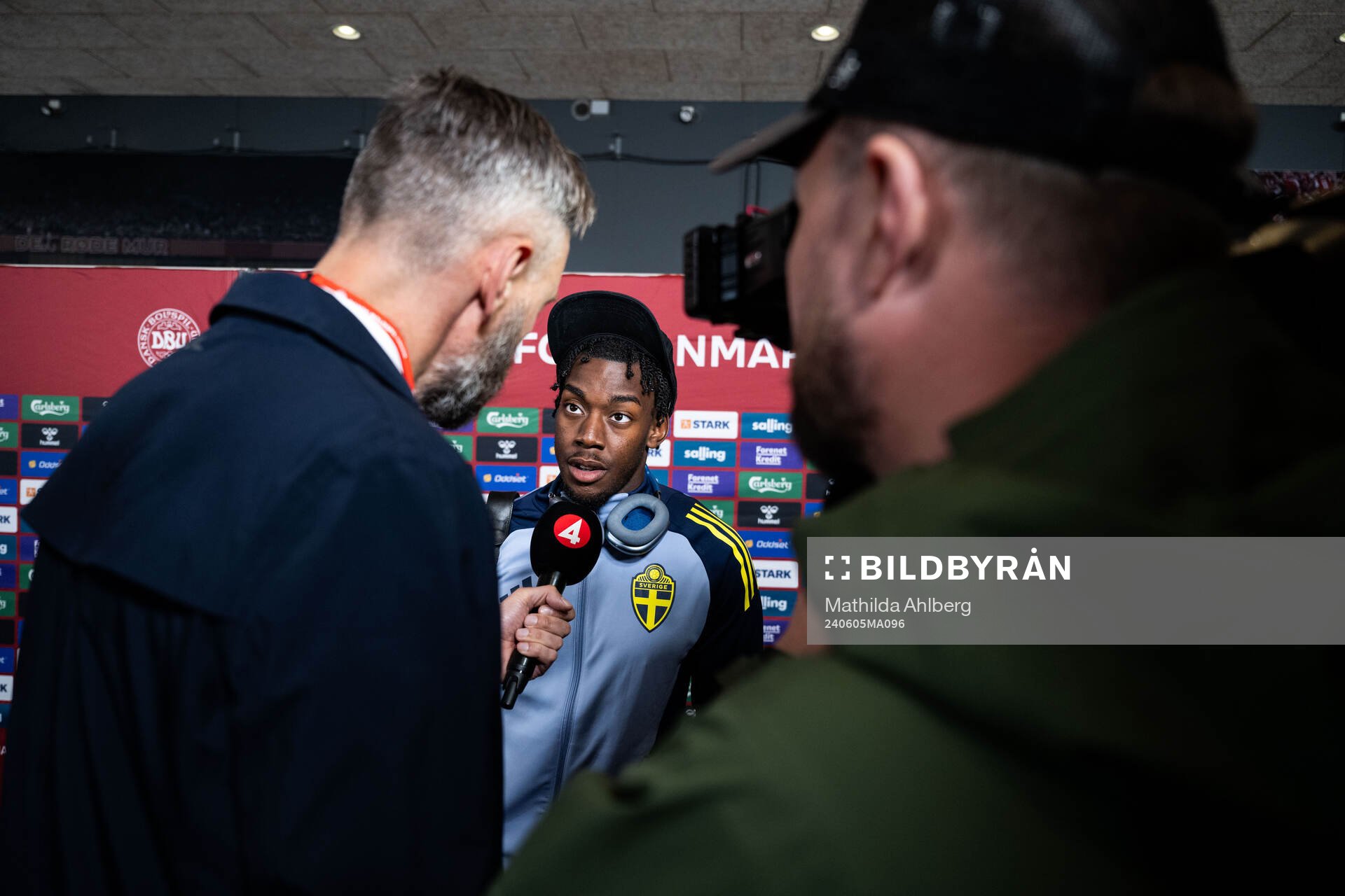 Anthony Elanga of Sweden in mixed zone