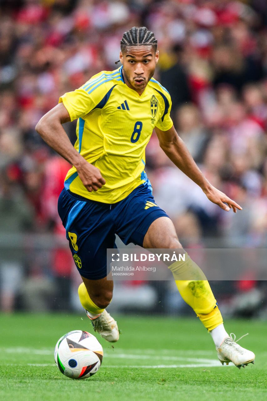 Jens-Lys Michel Cajuste of Sweden