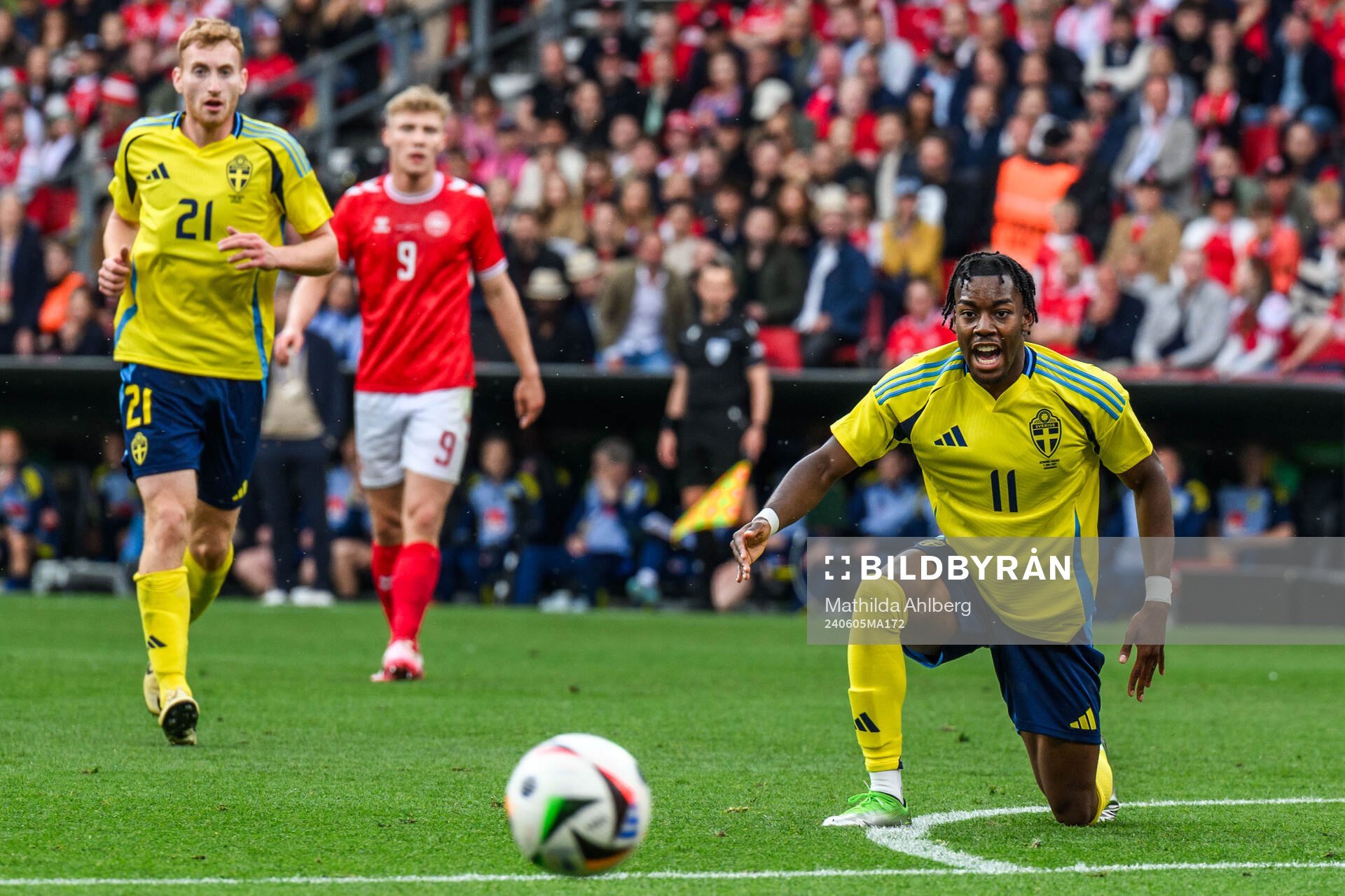 Anthony Elanga of Sweden