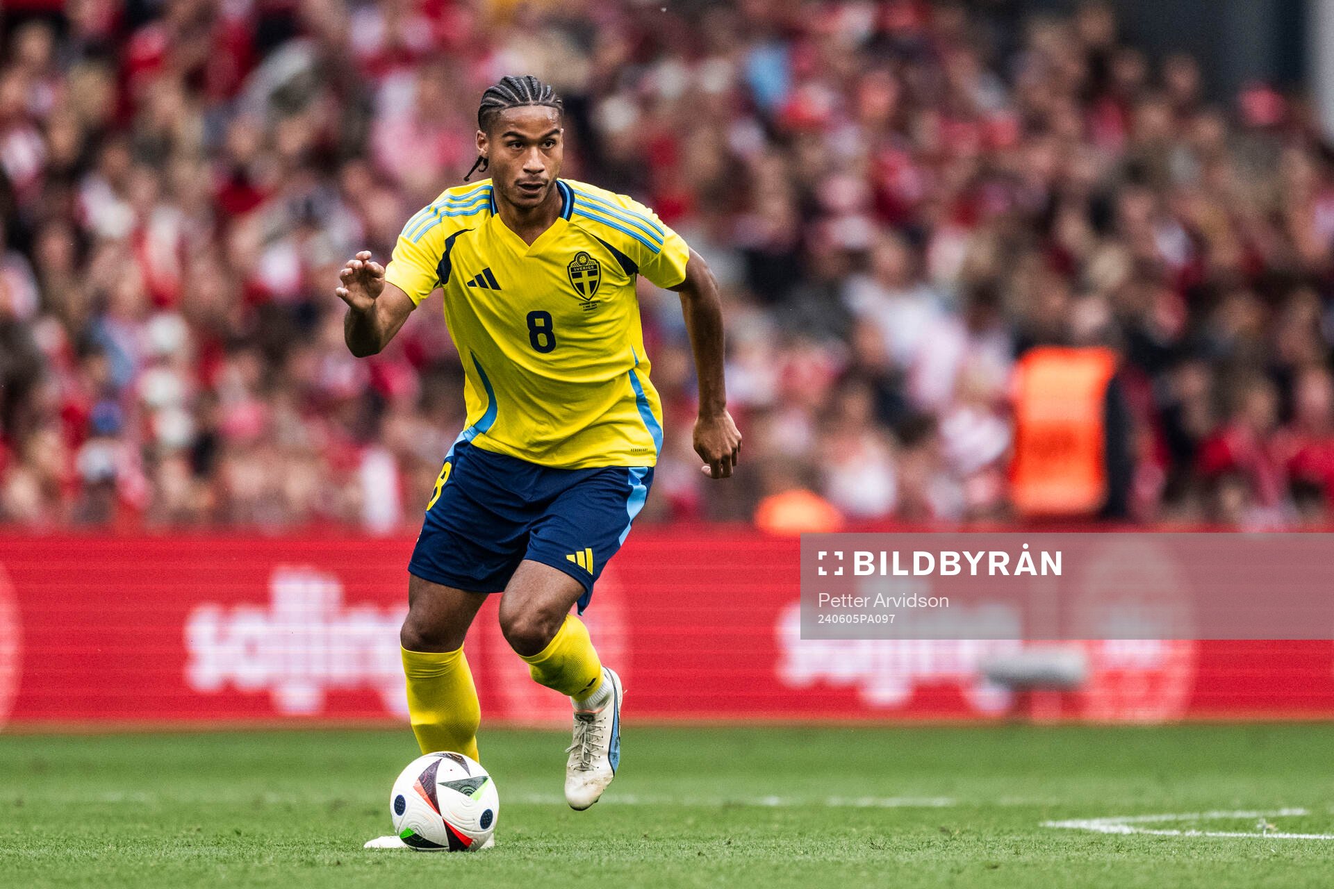 Jens-Lys Michel Cajuste of Sweden