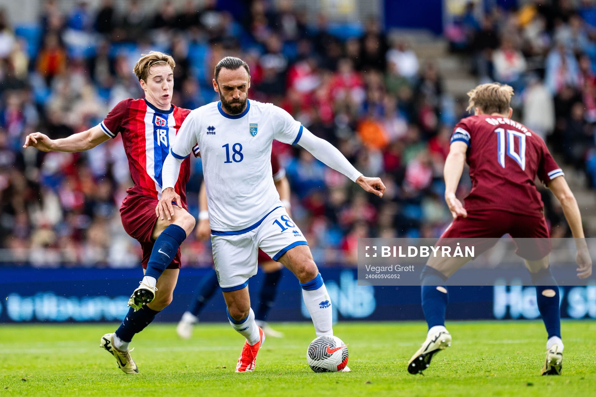 Kristian Thorstvedt of Norway and Vedat Muriqi of Kosovo