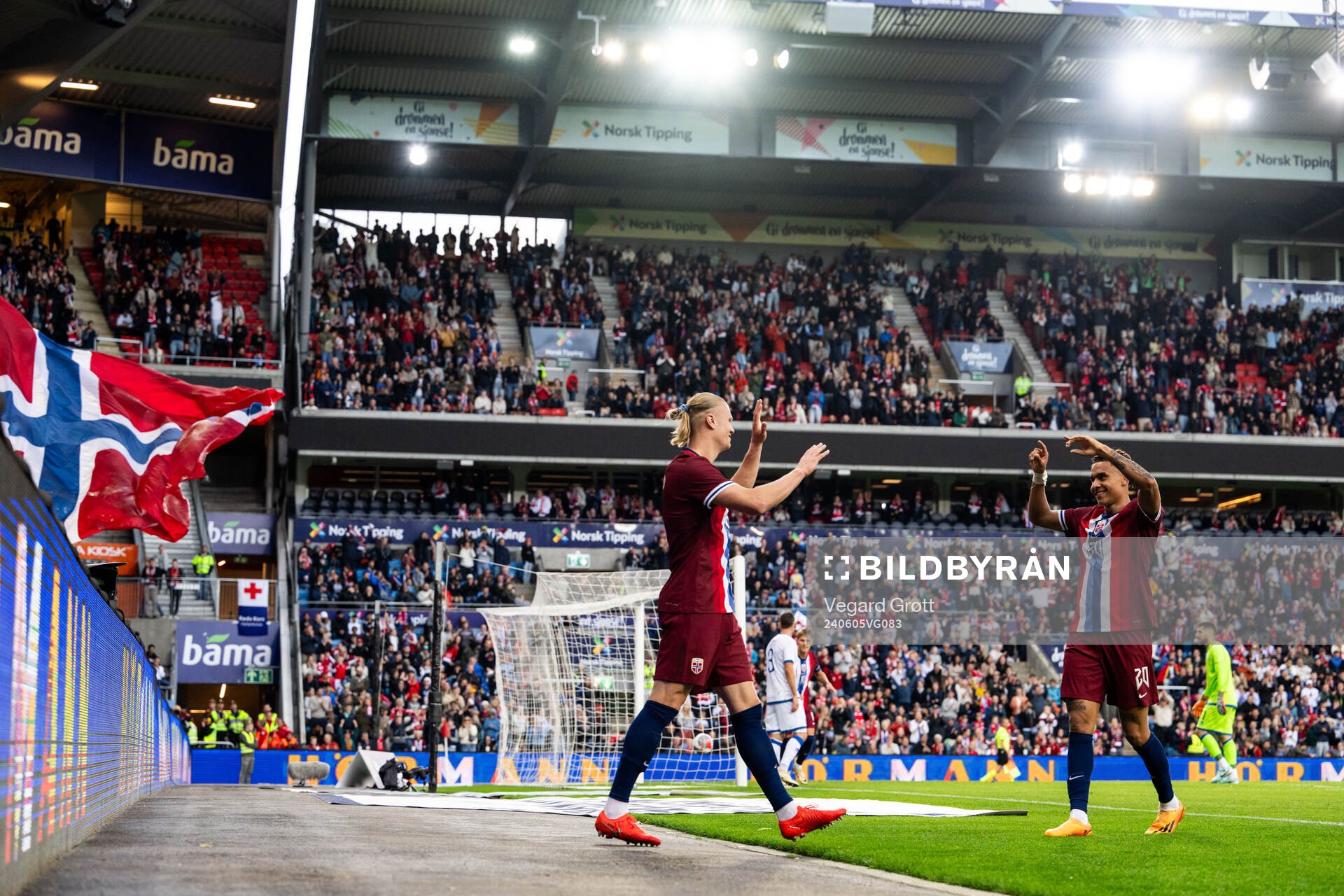 Erling Braut Haaland of Norway celebrates with Antonio Nusa