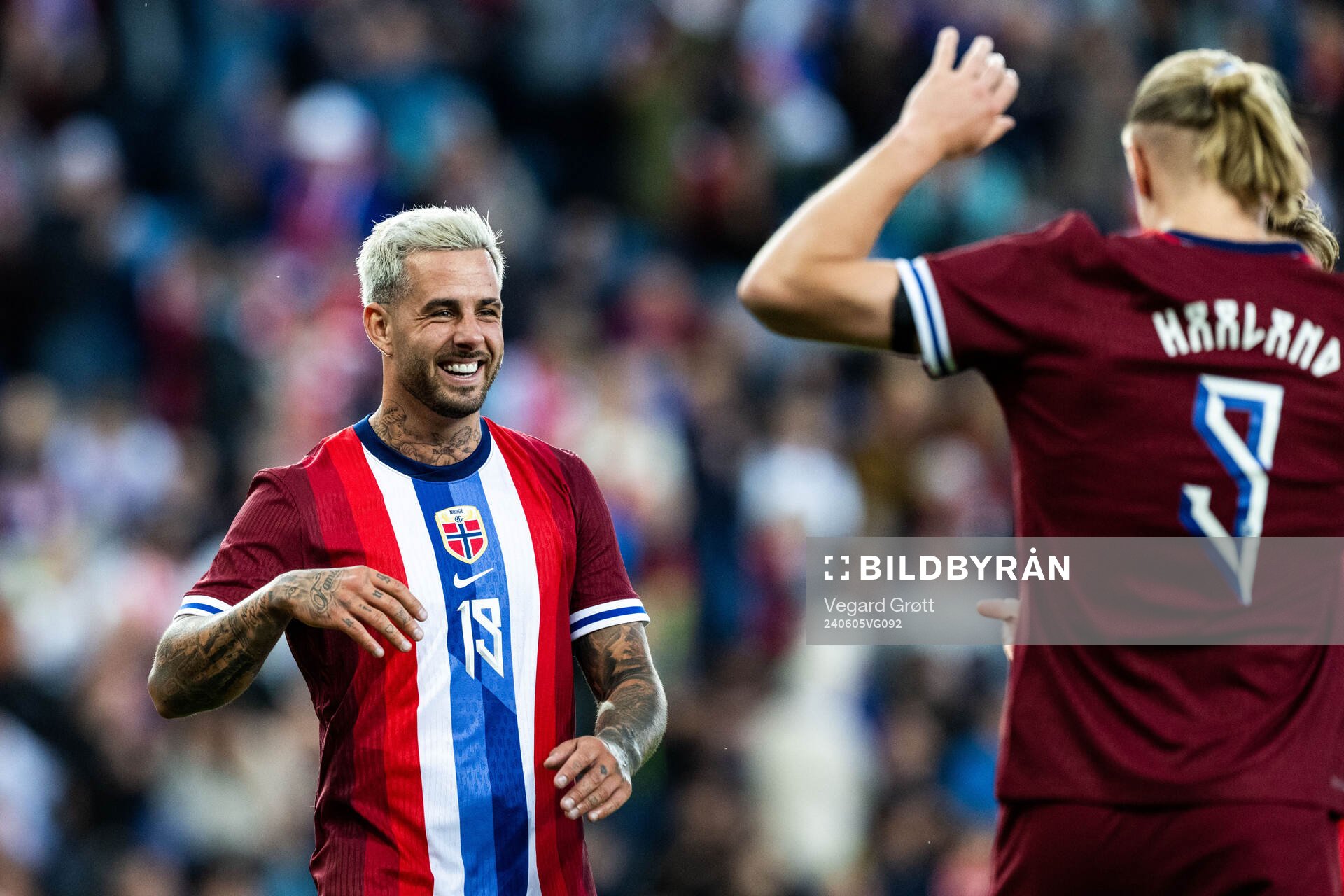 Aron Dønnum and Erling Braut Haaland of Norway celebrate