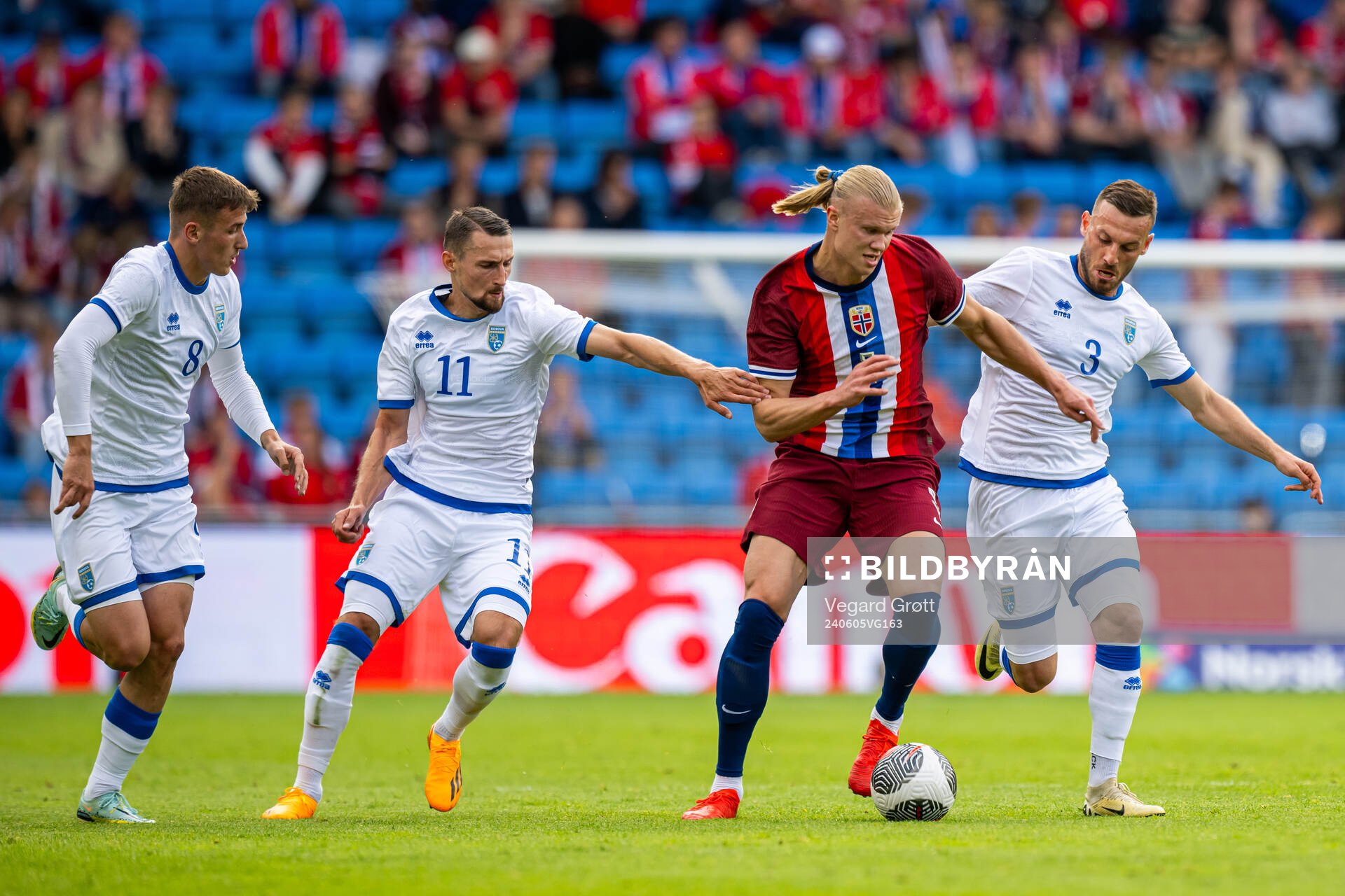 Erling Braut Haaland of Norway in action against Lindon