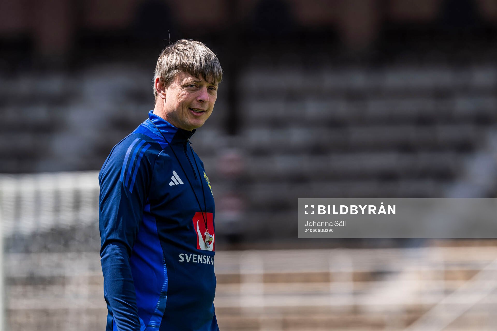Head coach Jon Dahl Tomasson of the Swedish men's national