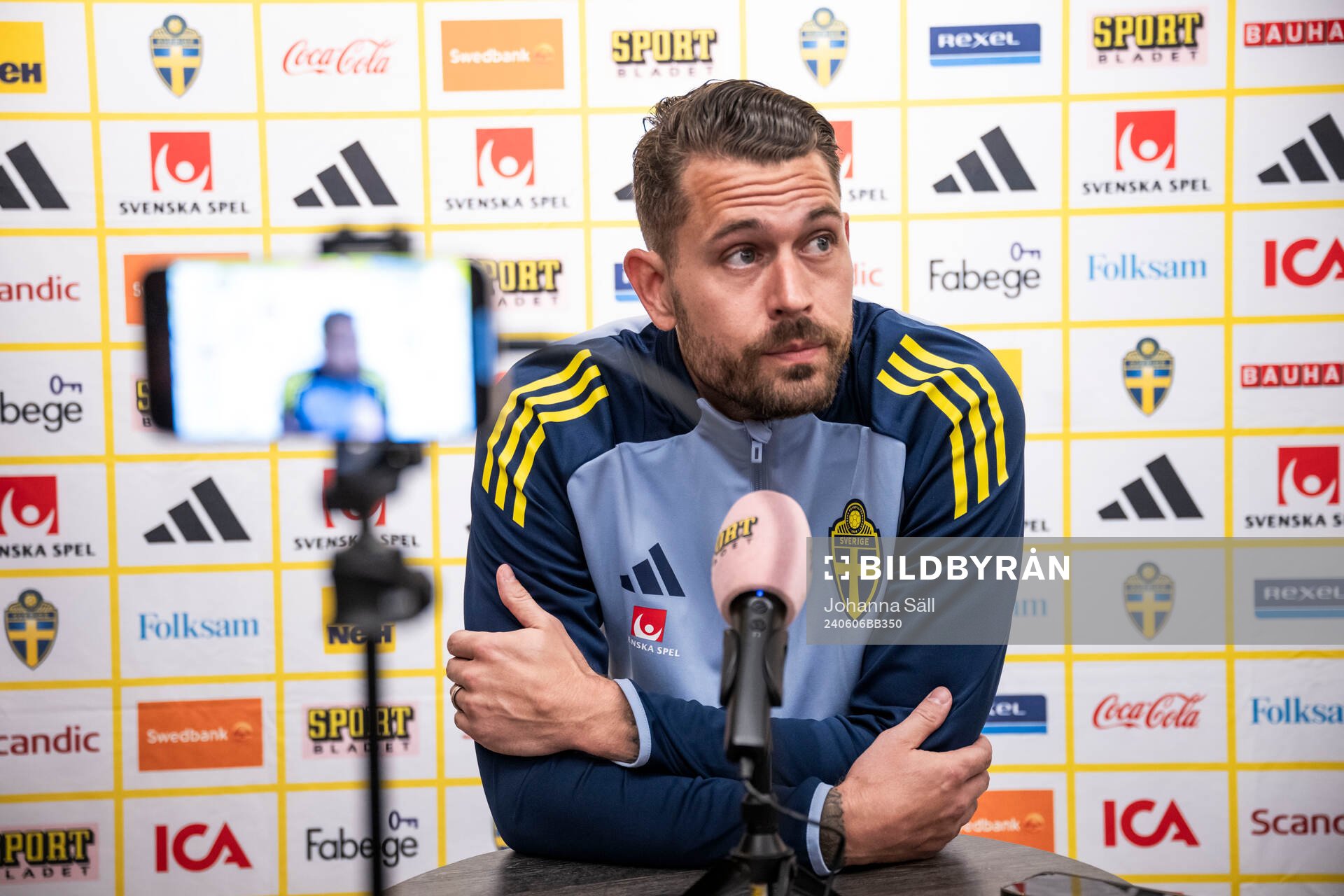goalkeeper Kristoffer Nordfeldt of the Swedish national