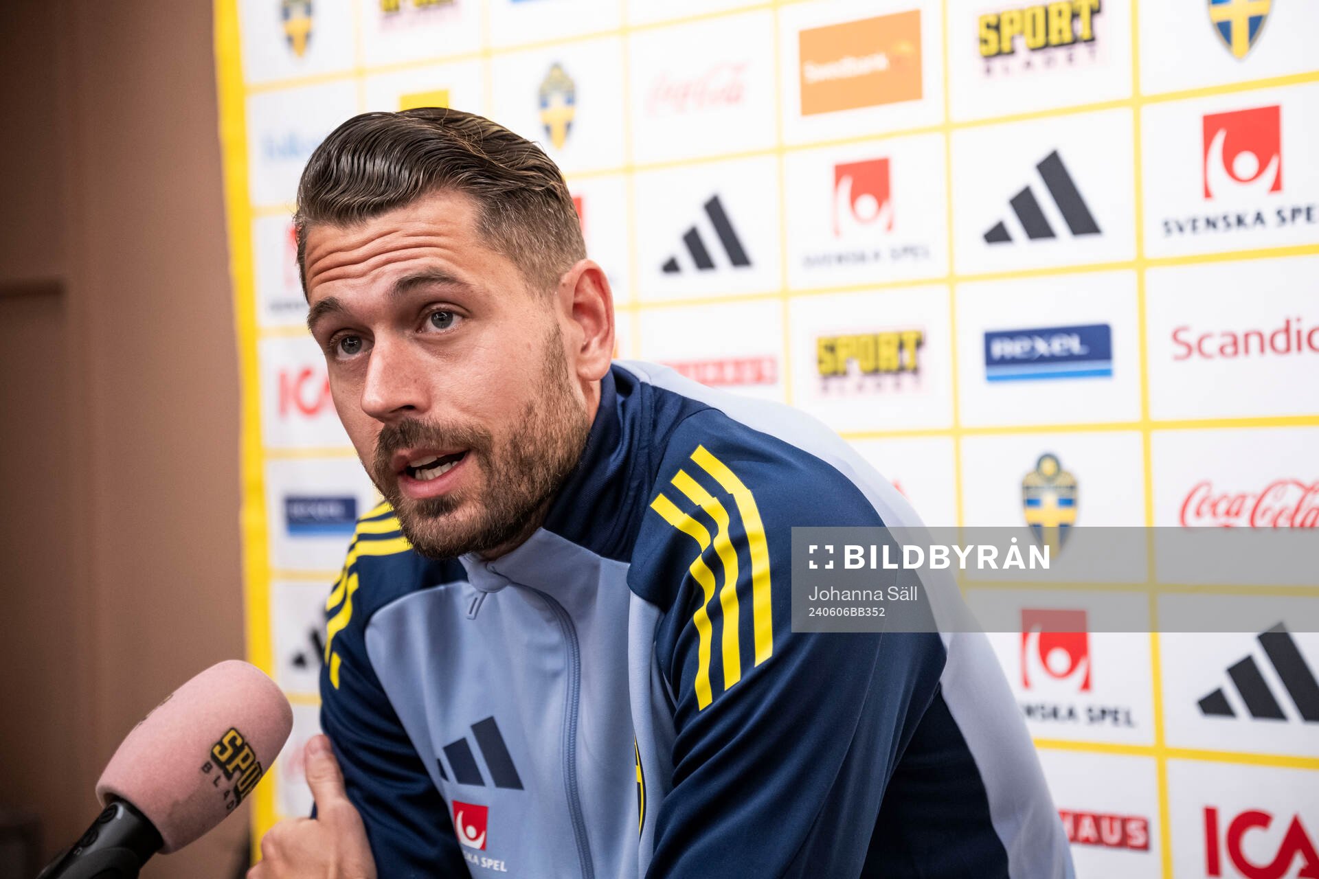goalkeeper Kristoffer Nordfeldt of the Swedish national