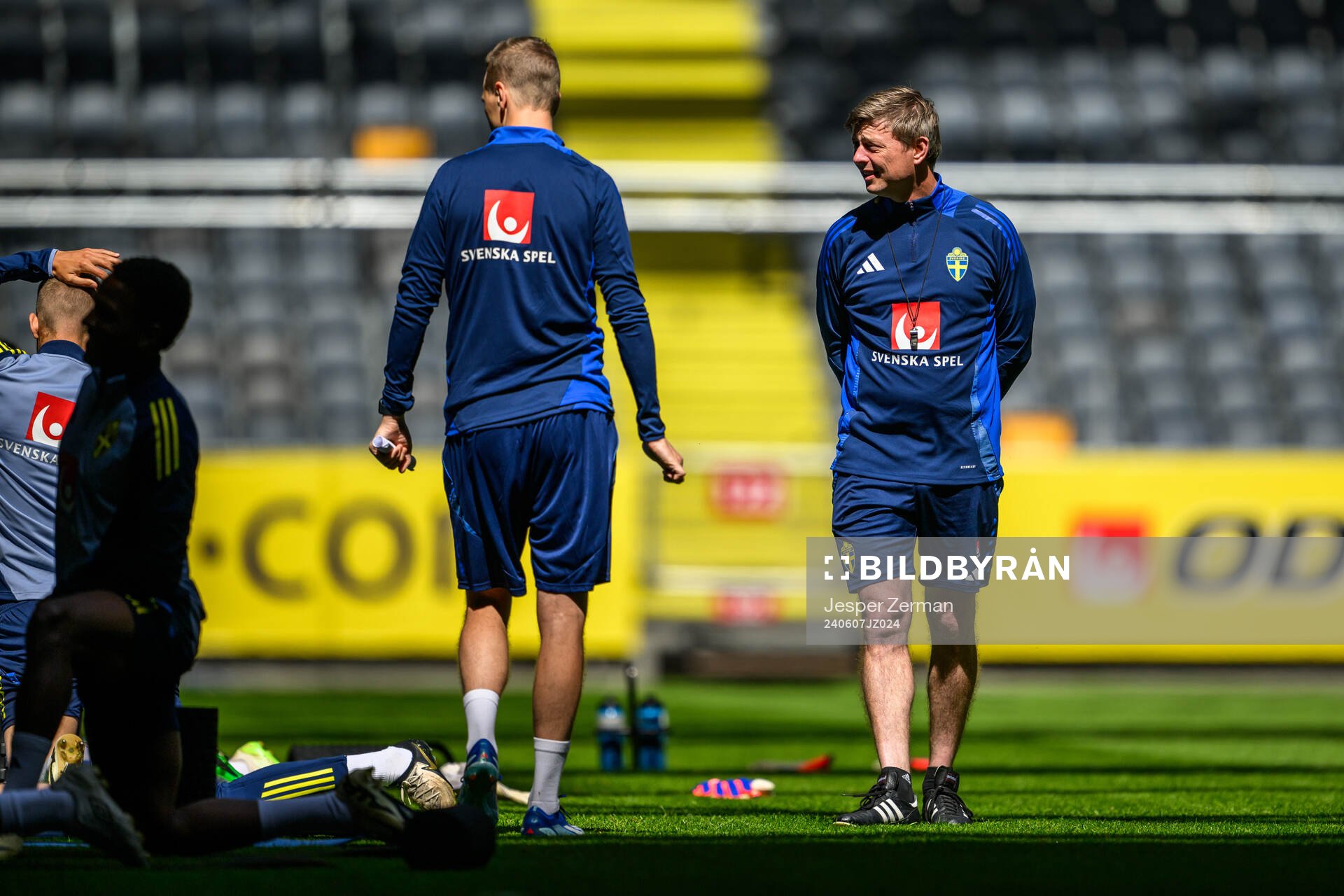 Head coach Jon Dahl Tomasson of the Swedish men's national