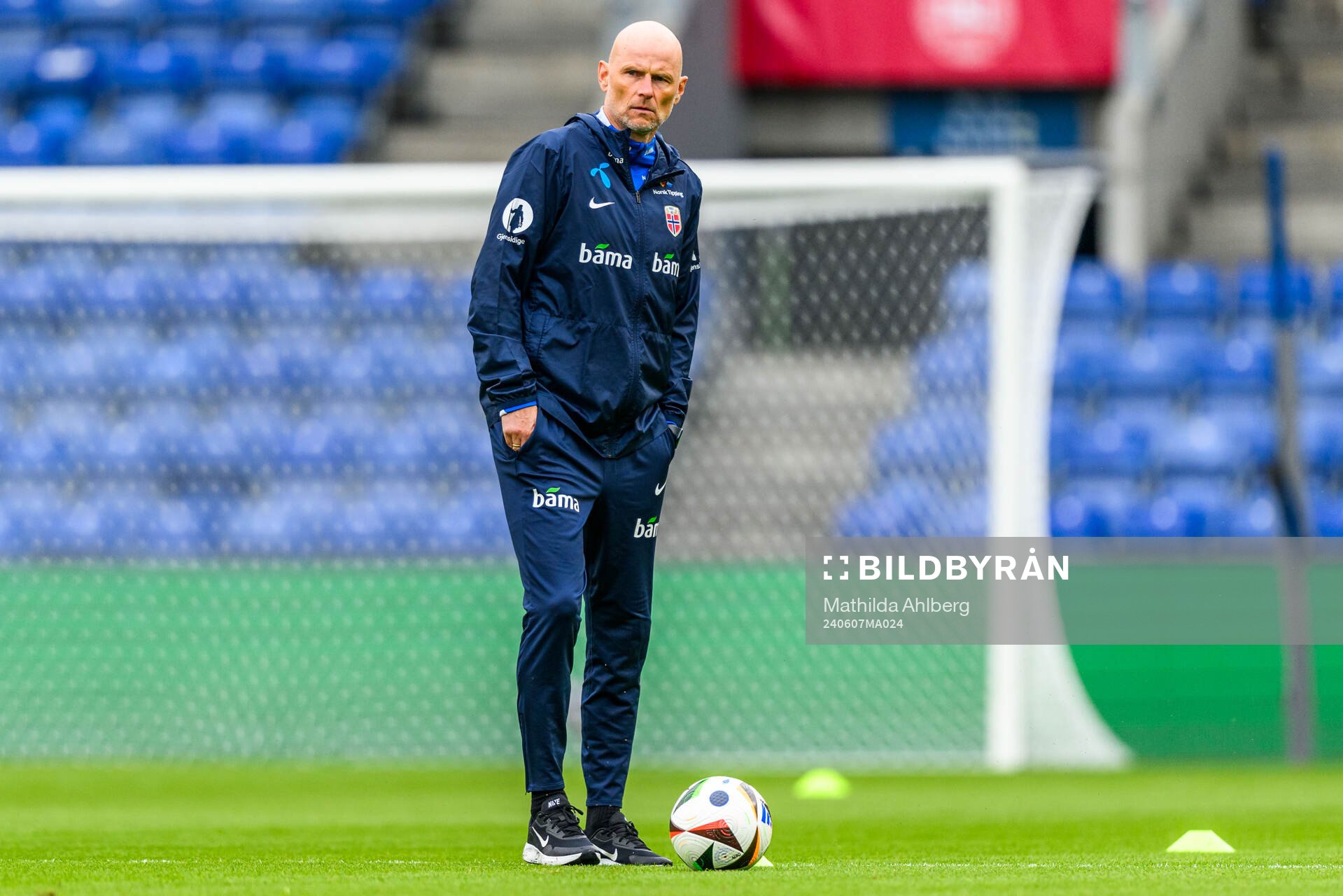 Head coach Ståle Solbakken of Norway of the Norwegian