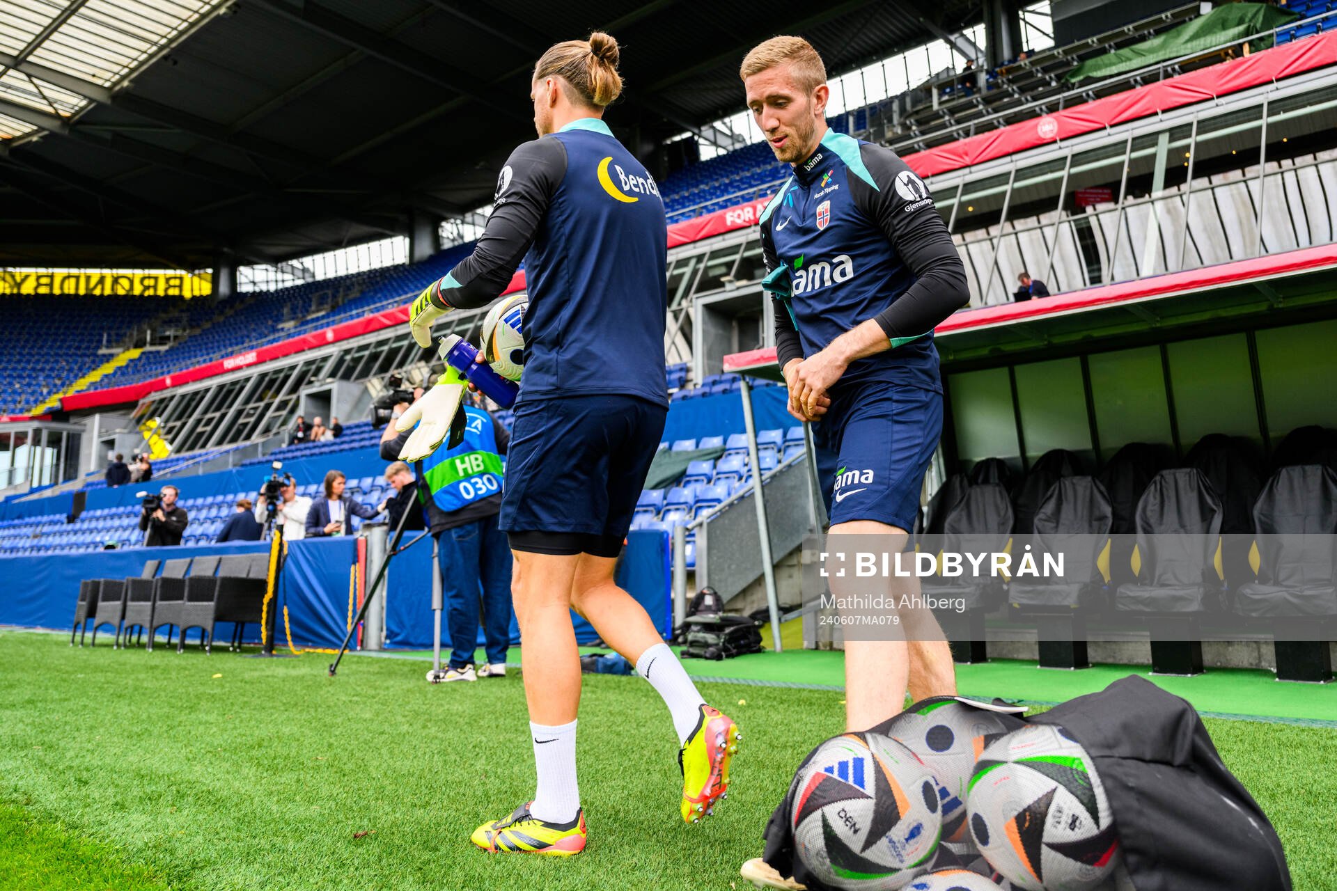 Goalkeeper Ørjan Håskjold Nyland and goalkeeper Egil