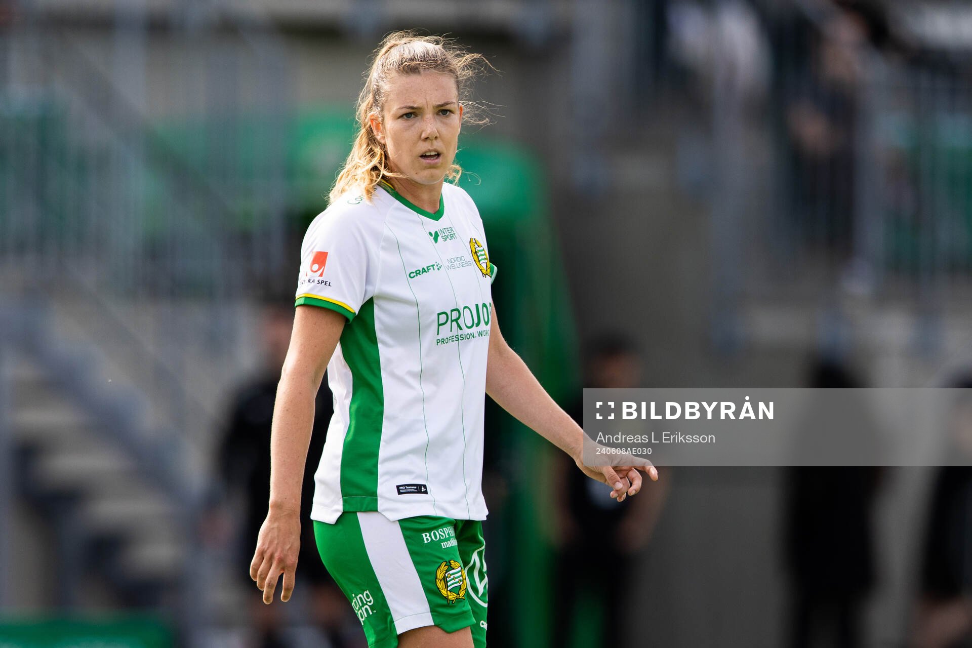 Hammarbys Emma Westin under fotbollsmatchen i Damallsvenskan mellan Hammarby och Växjö DFF den 8 juni 2024 i Stockholm. 