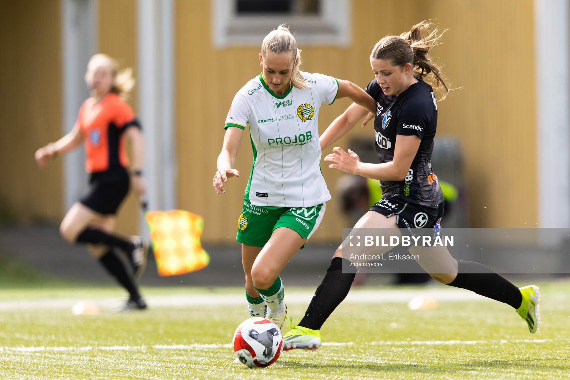 Hammarbys Ellen Wangerheim och Växjö DFFs Emma Holmqvist
