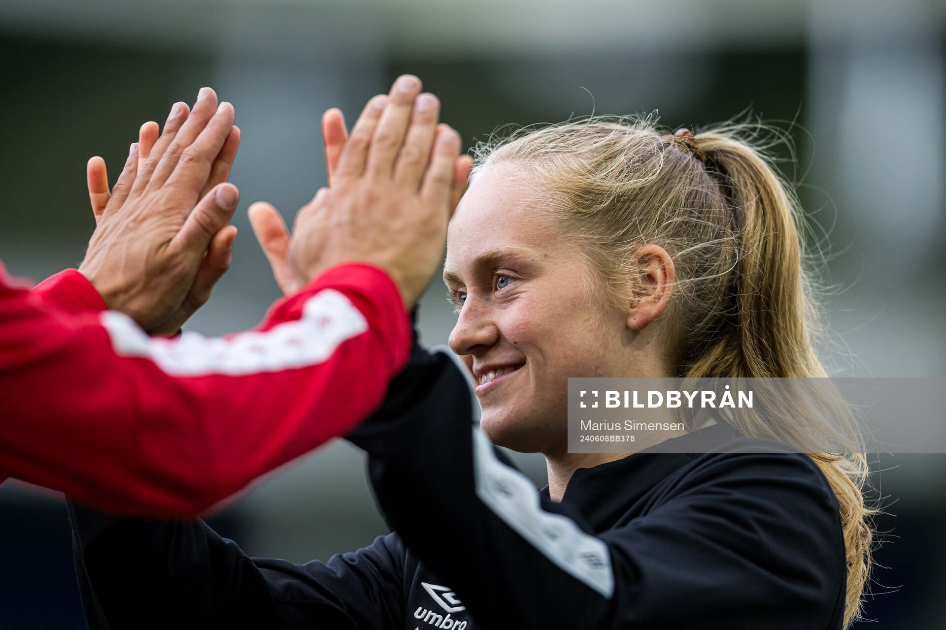 Ingeborg Skretting of AaFK Fortuna warms up