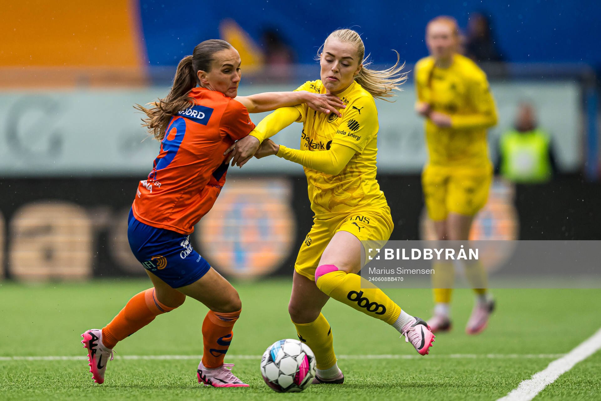 Maria Herdel Pedersen of AaFK Fortuna and Andrea Karoline