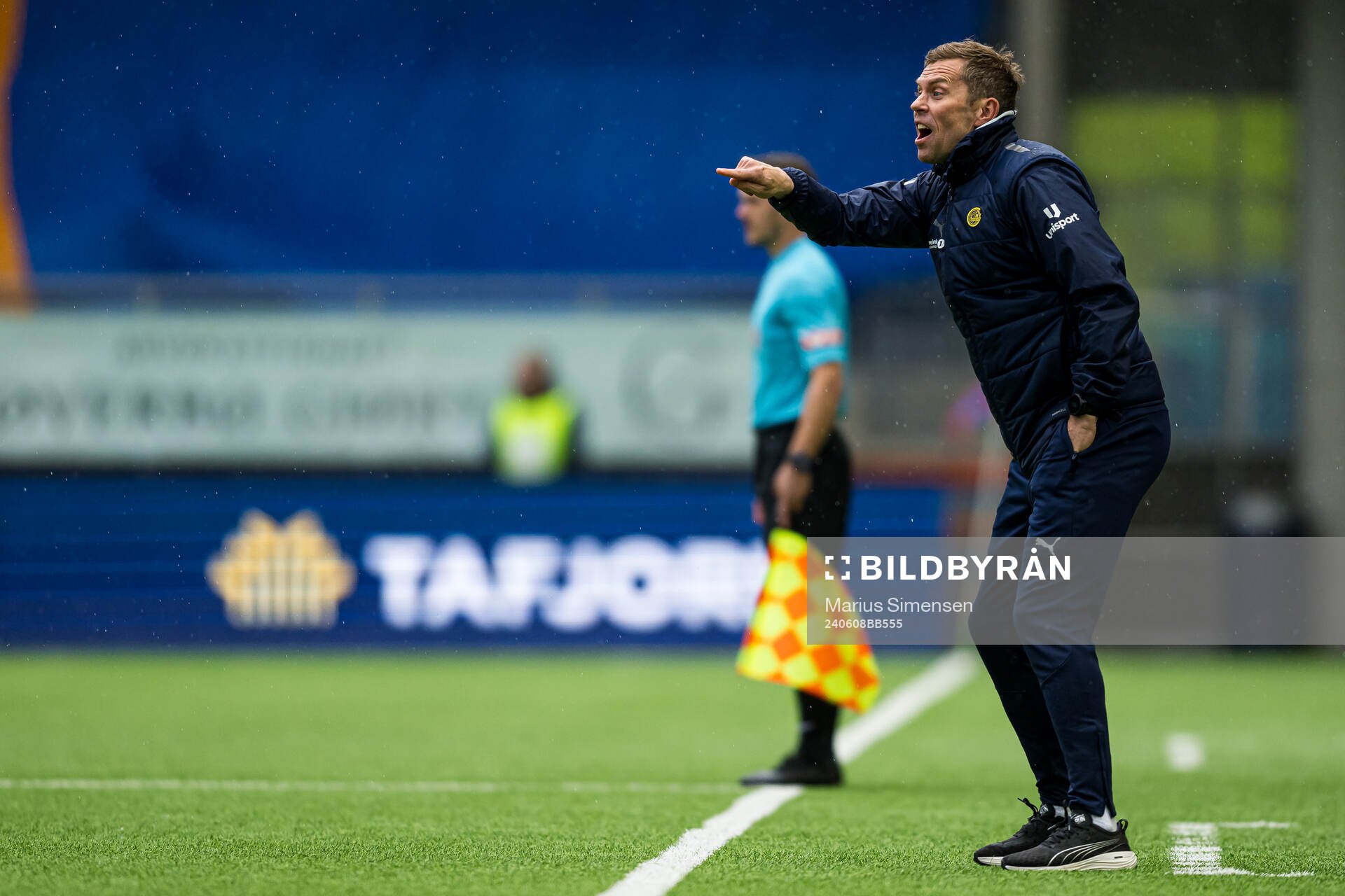 Stian Theting, head coach of Bodø/Glimt, during the 1. division football match between AaFK Fortuna and Bodø/Glimt on June 8, 2024 in Ålesund.