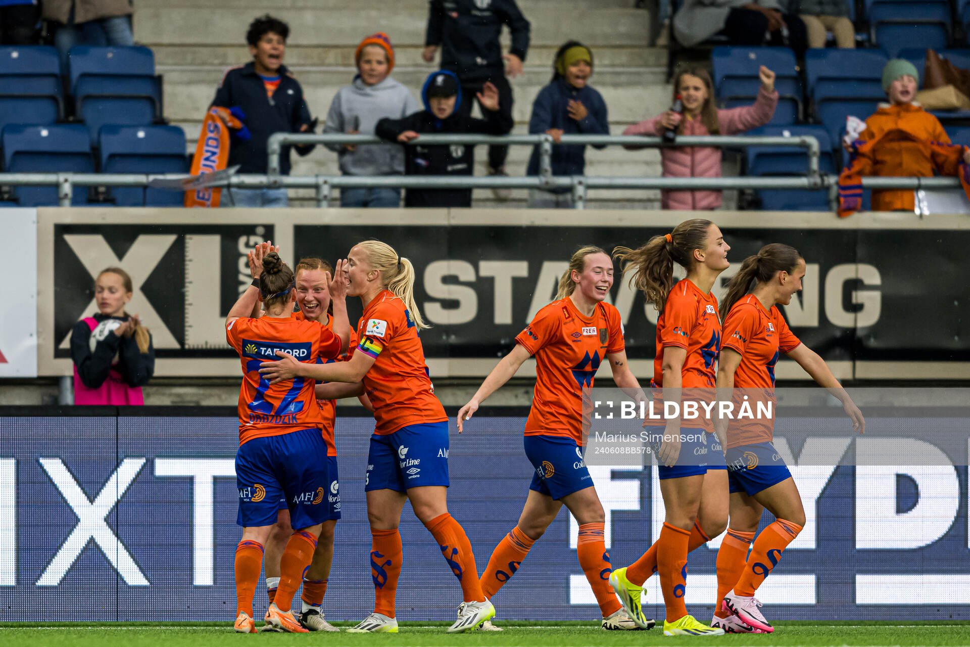 Laura Gashi of AaFK Fortuna celebrates