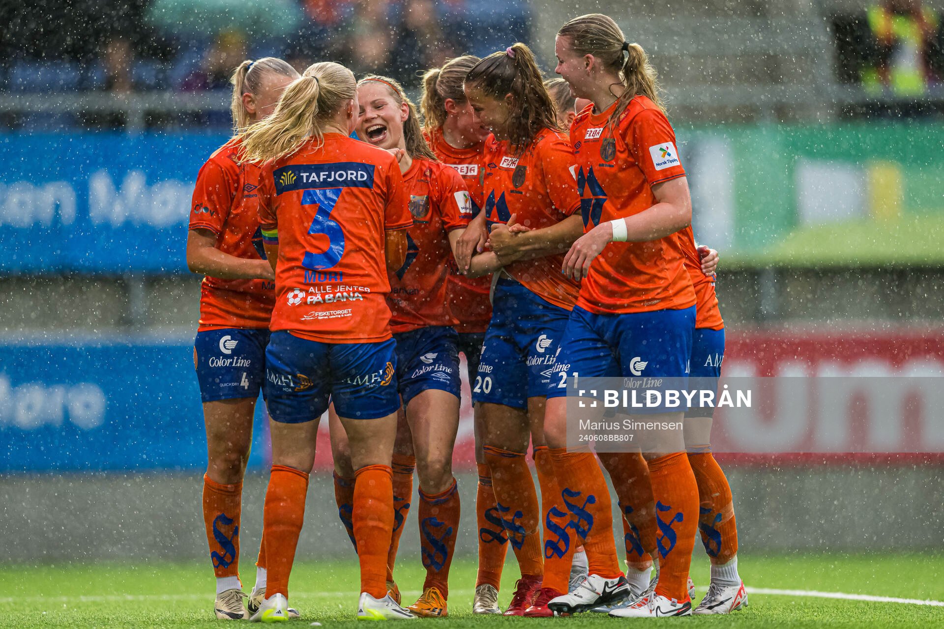 Sofie Emilie Riis of AaFK Fortuna celebrates