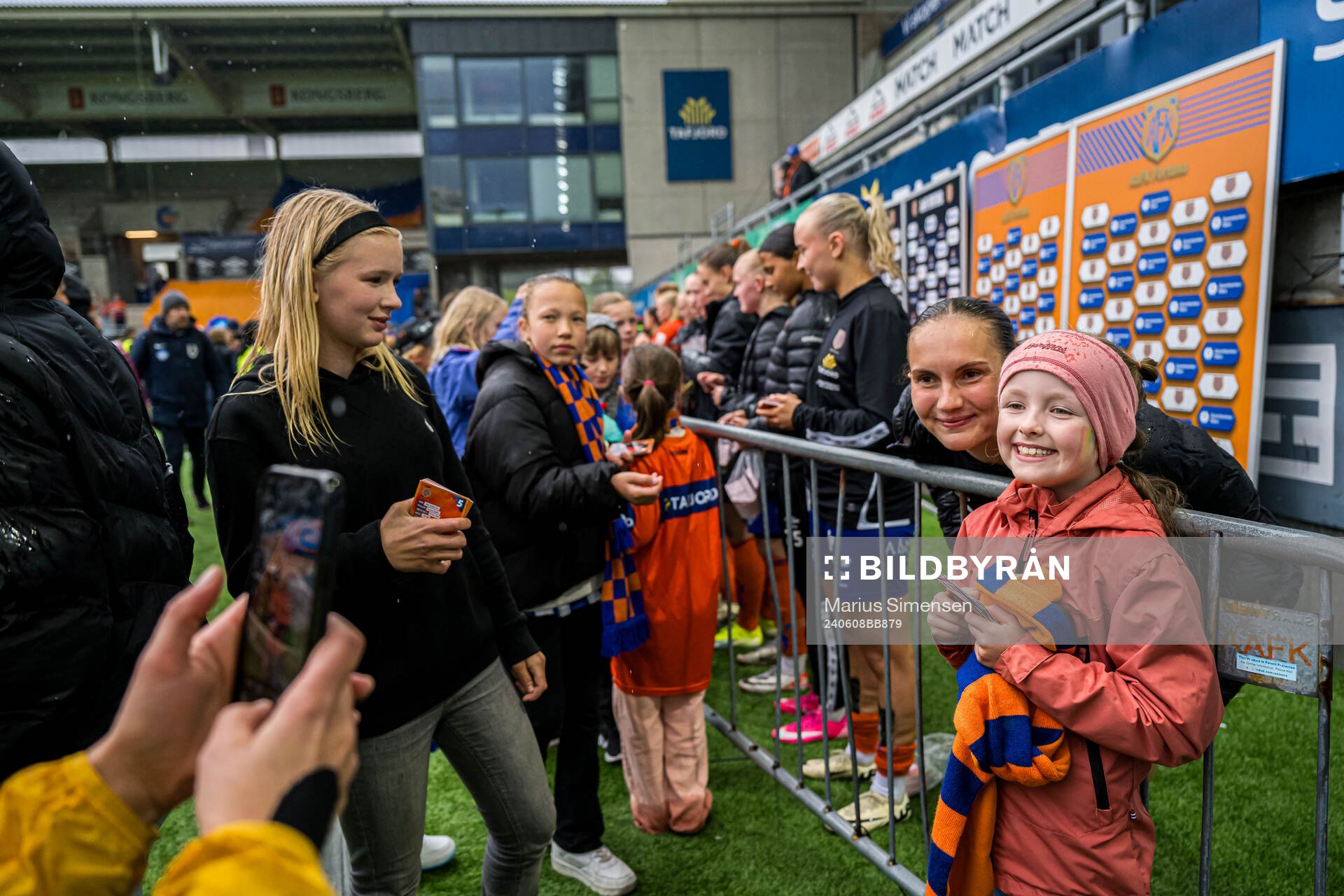 Maria Herdel Pedersen of AaFK Fortuna taking a picture with