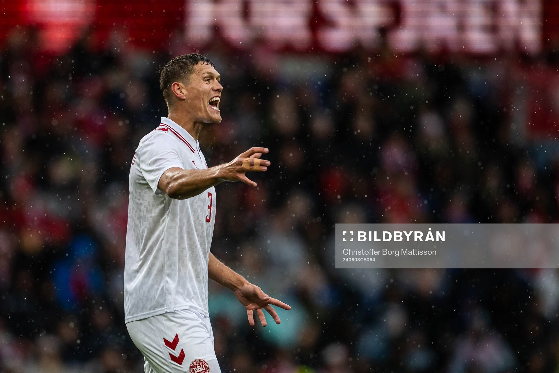 Jannik Vestergaard of Denmark reacts