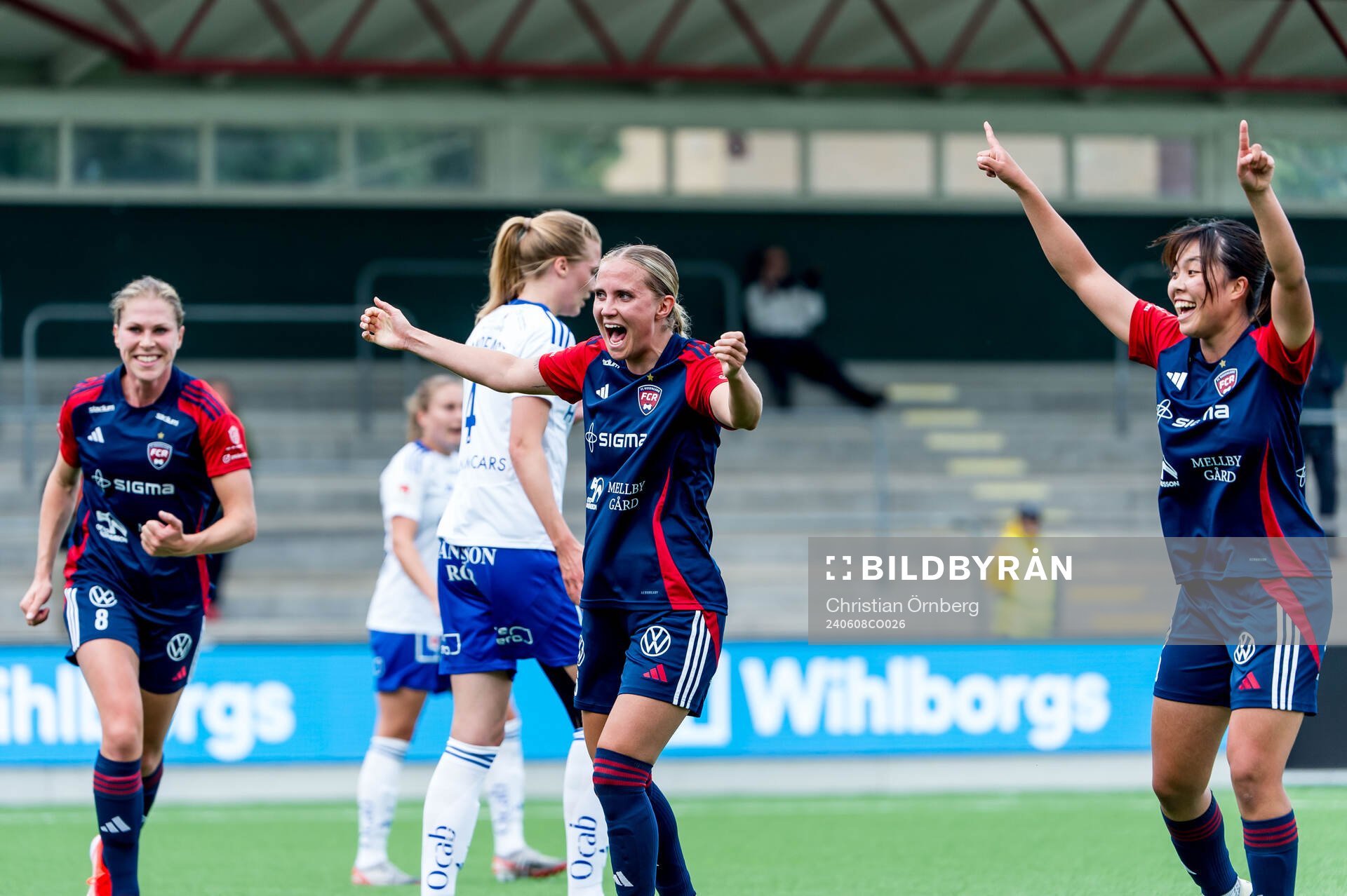 FC Rosengårds Rebecca Knaak, Ria Noora Minerva Öling och