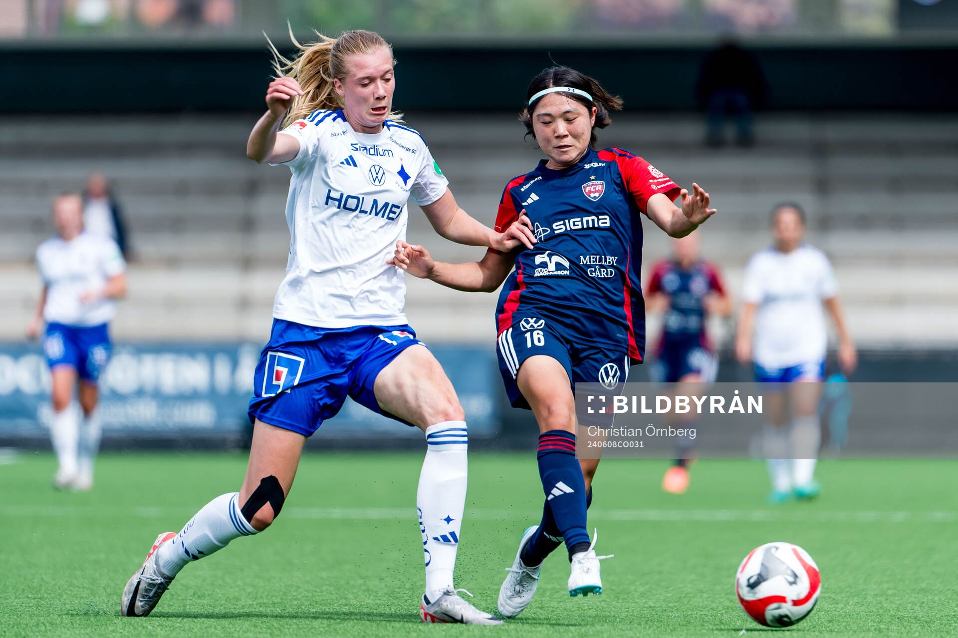 IFK Norrköpings Ebba Handfast och FC Rosengårds Mai