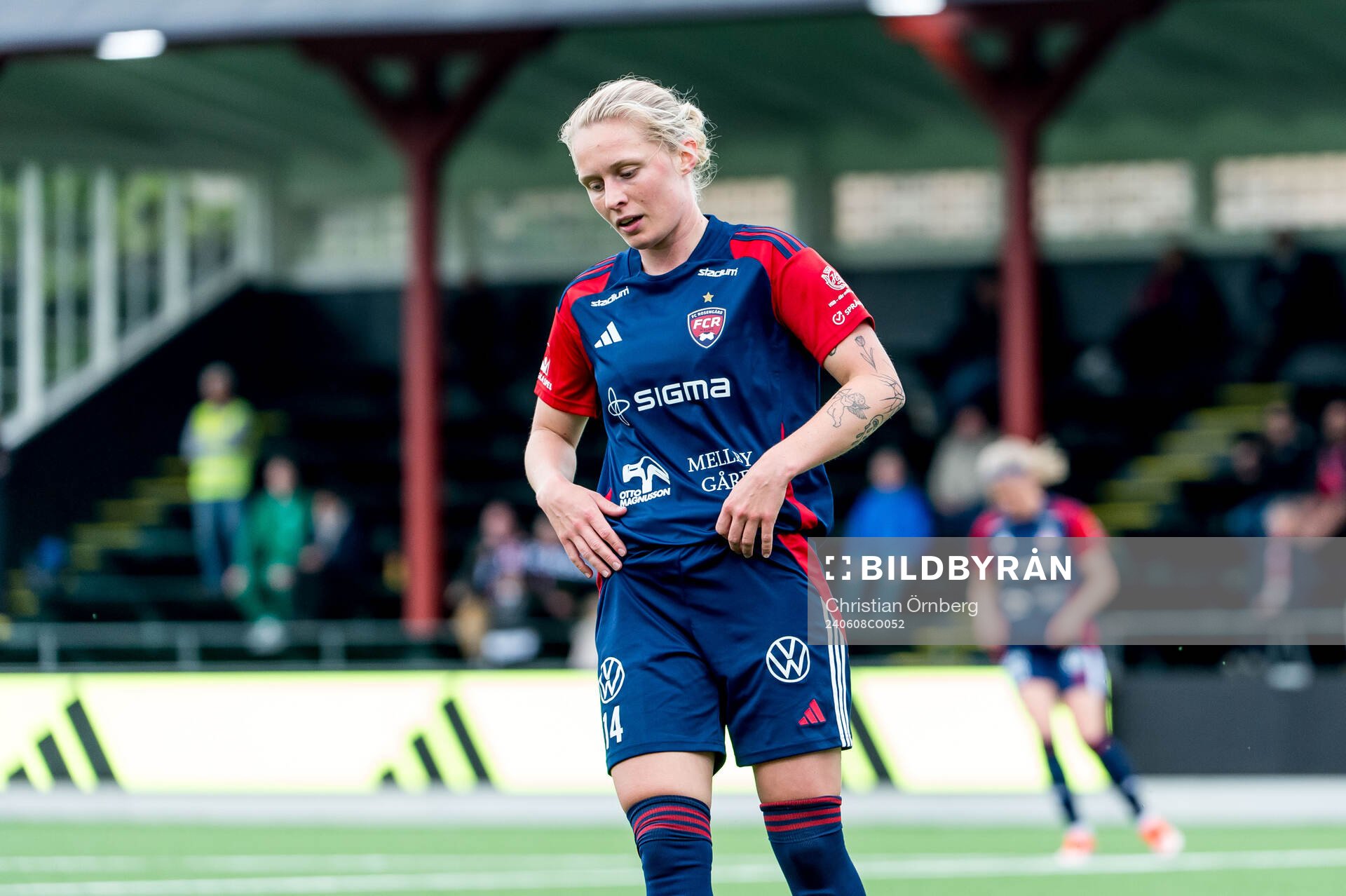 FC Rosengårds Emilia Larsson deppar