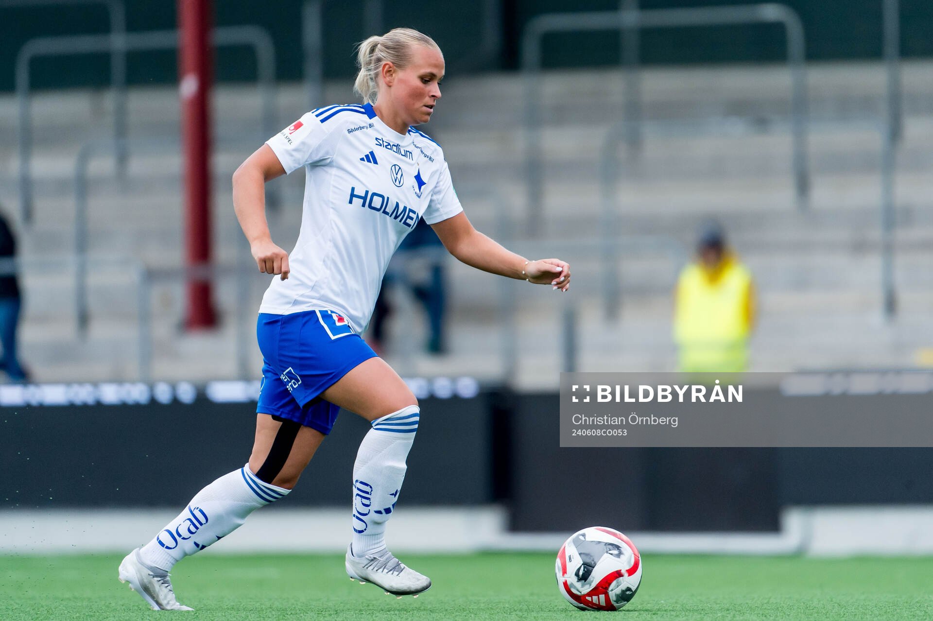 IFK Norrköpings Molly Wiklander under fotbollsmatchen i Damallsvenskan mellan FC Rosengård och IFK Norrköping den 8 juni 2024 i Malmö.