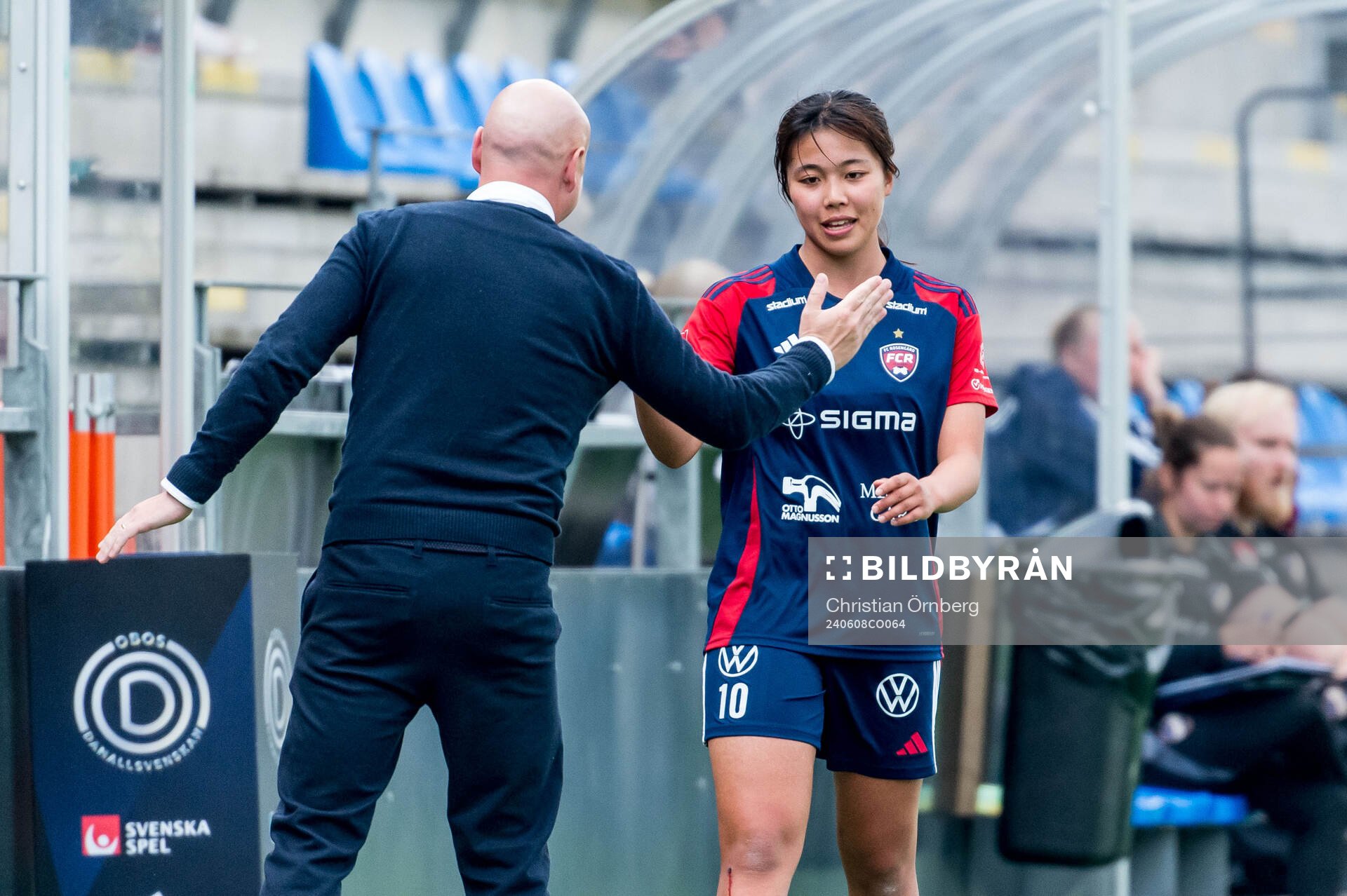 FC Rosengårds tränare Joel Kjetselberg och Momoko Tanikawa
