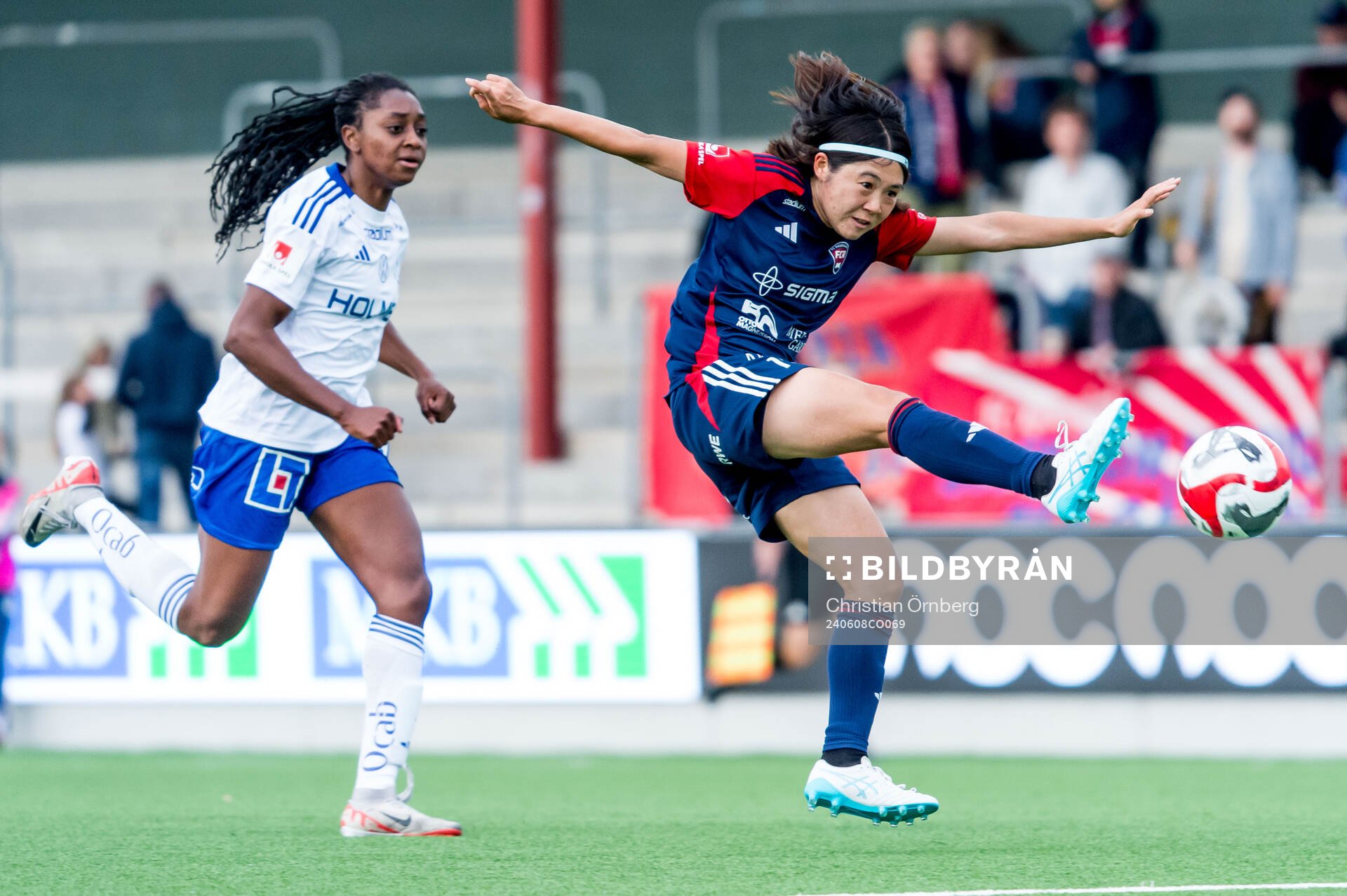 IFK Norrköpings Maya Aliyah Antoine och FC Rosengårds Mai