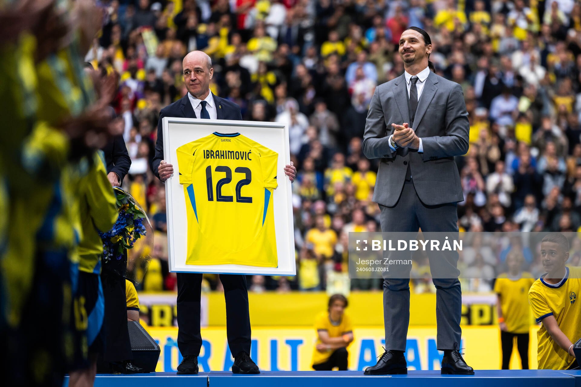 Zlatan Ibrahimovic with Fredrik Reinfeldt, president of the