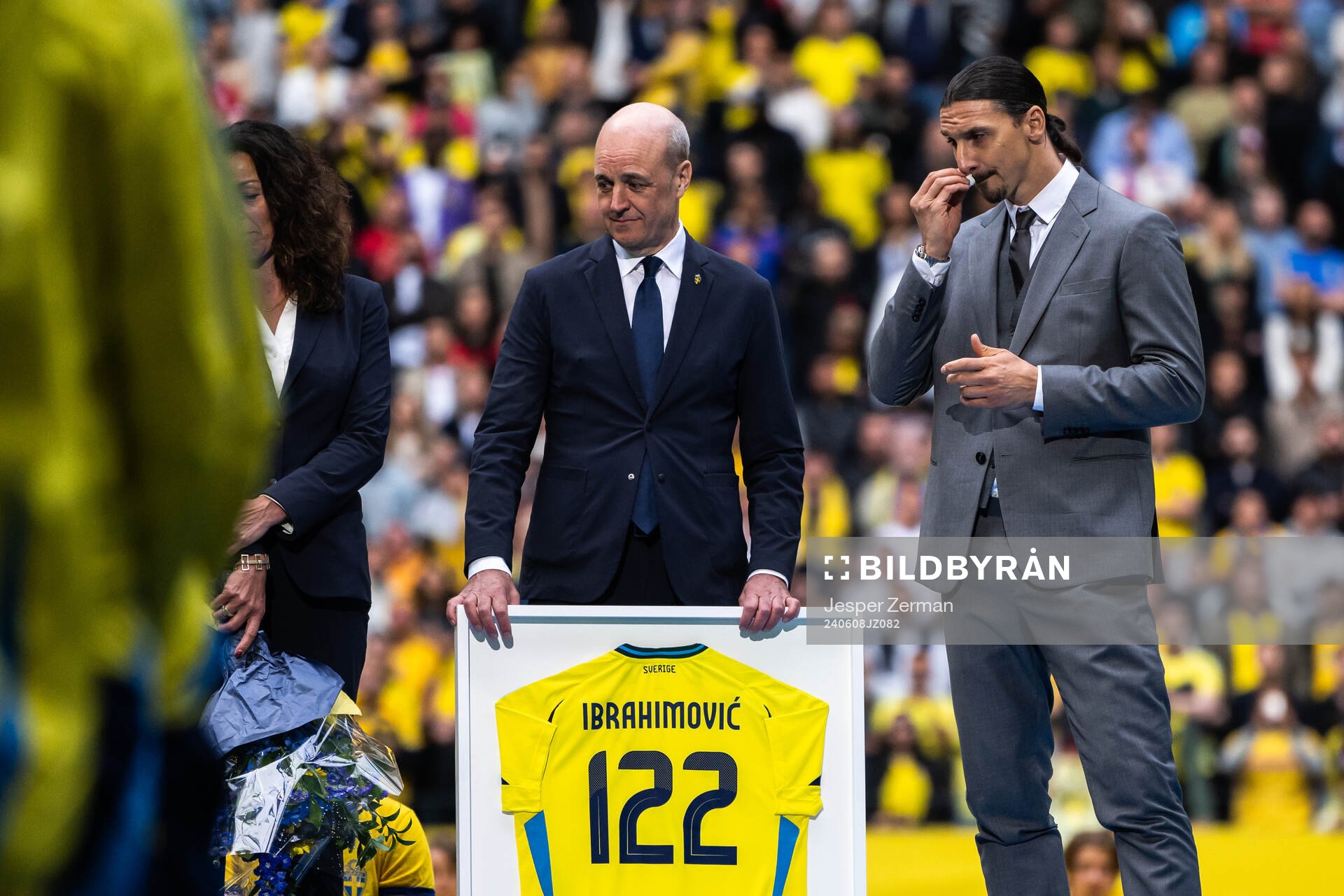 Zlatan Ibrahimovic with Fredrik Reinfeldt, president of the