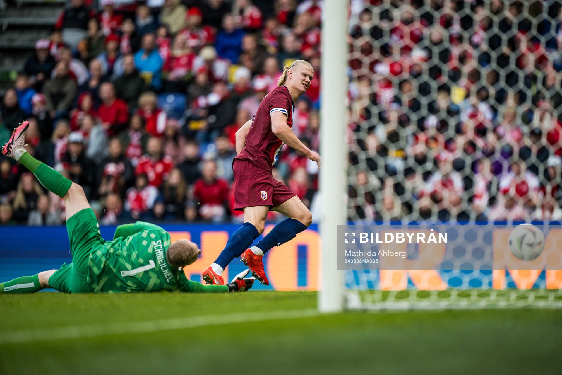 Erling Braut Haaland of Norway scores the 2-1 goal