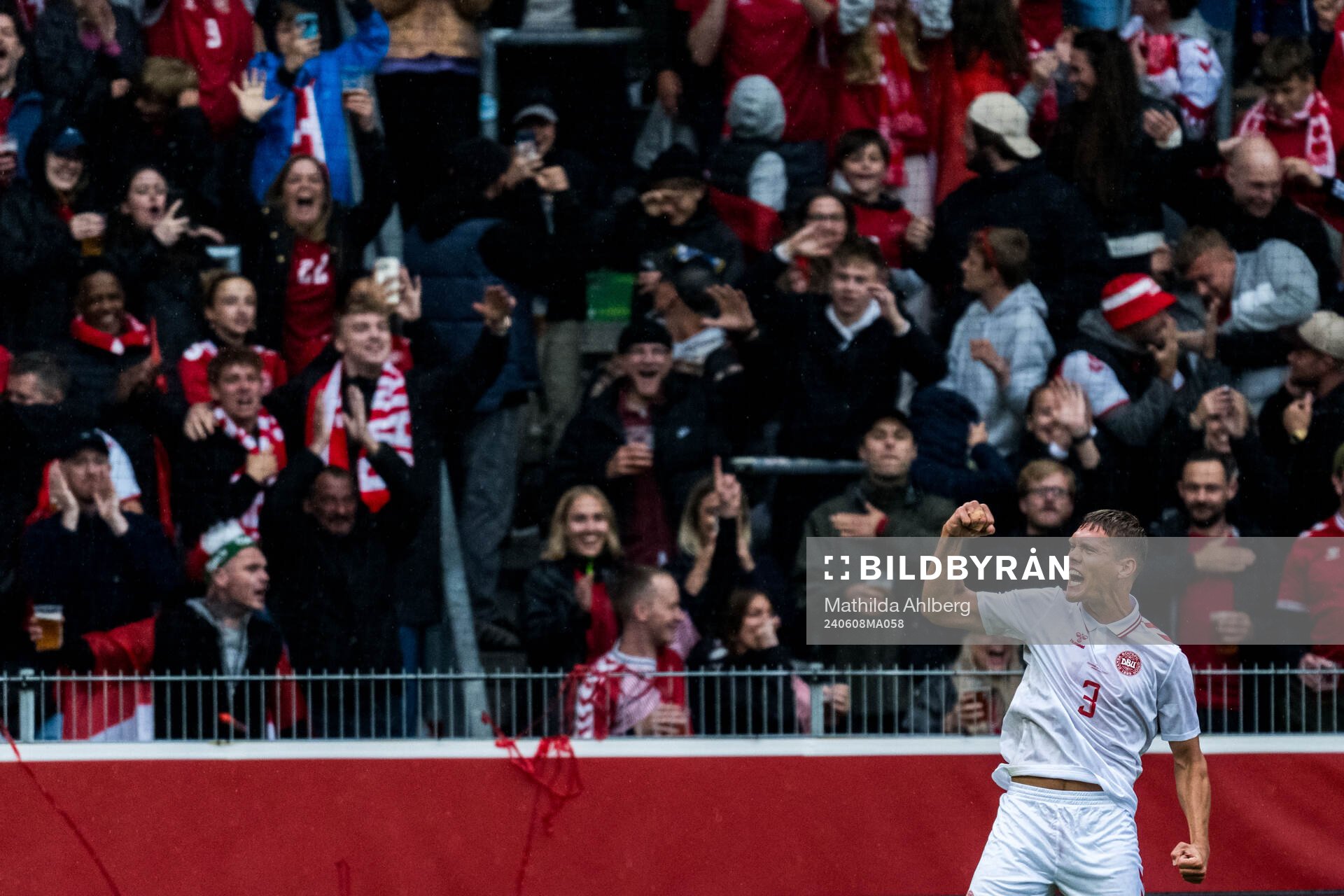 Jannik Vestergaard of Denmark celebrates