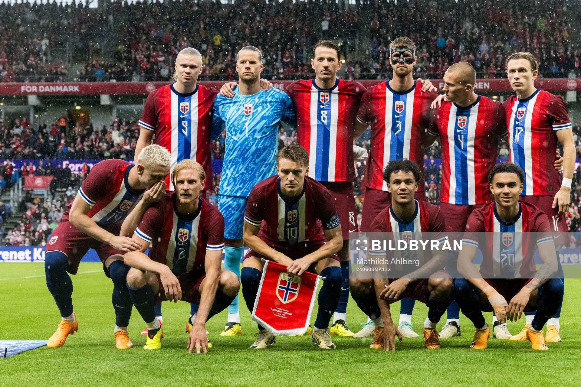 Starting eleven of Norway