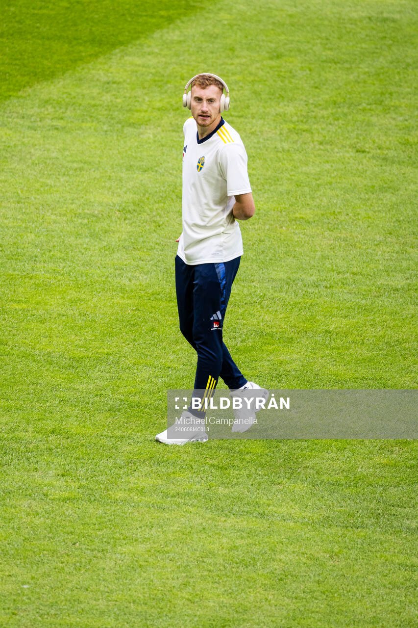 Dejan Kulusevski of Sweden