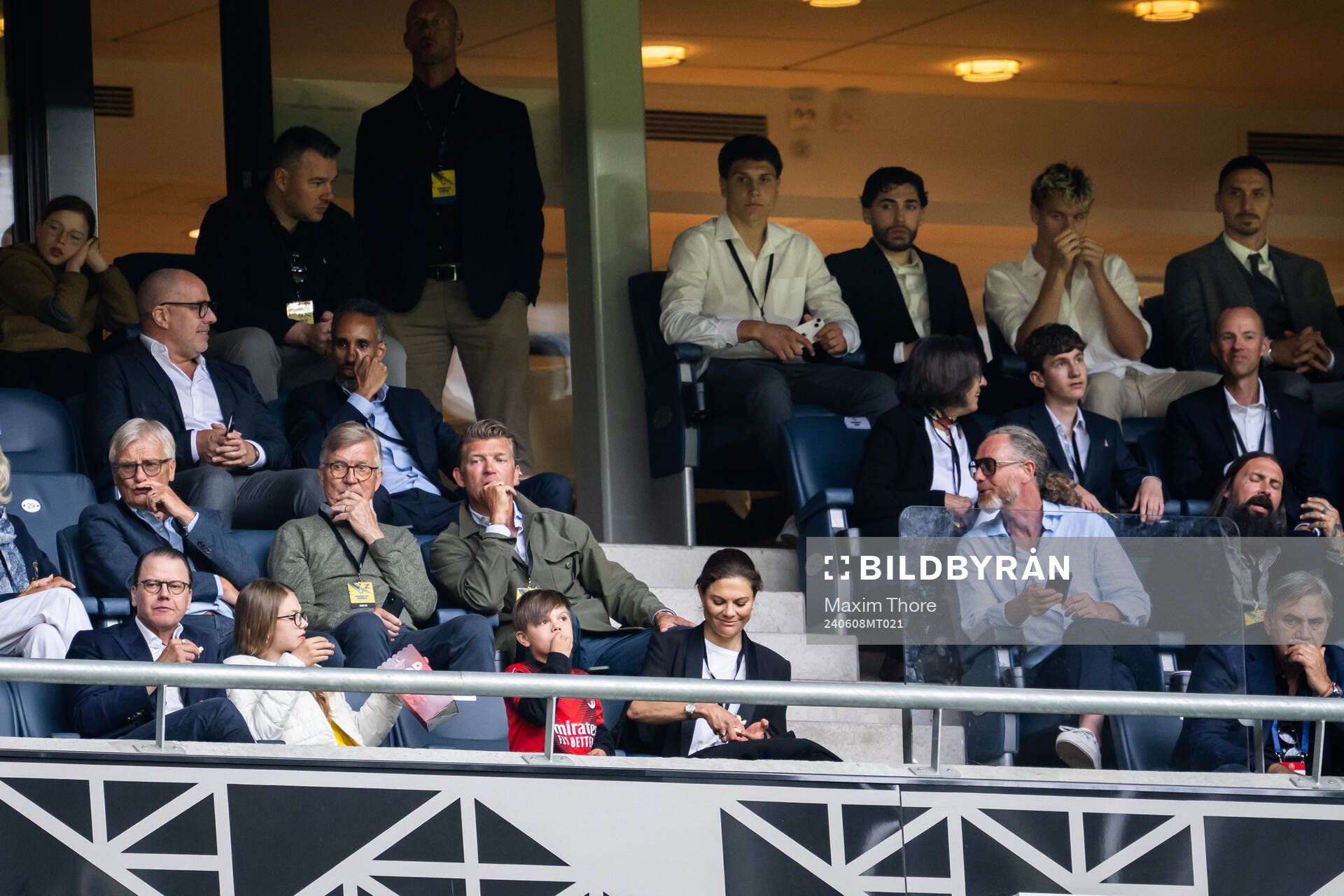 Prince Daniel, princess Estelle, prince Oscar, crown