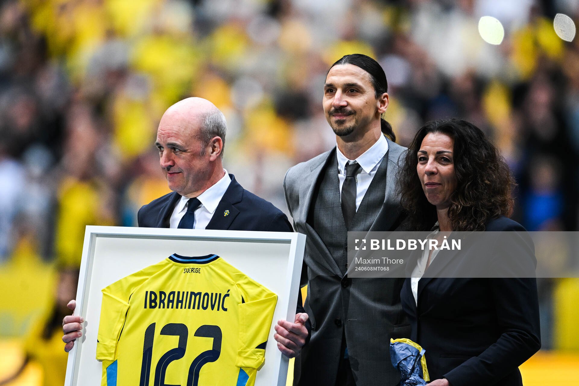 Zlatan Ibrahimovic with Fredrik Reinfeldt, president and