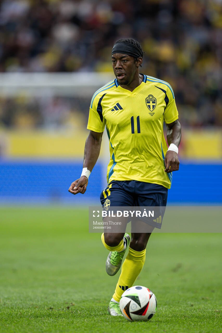 Anthony Elanga of Sweden
