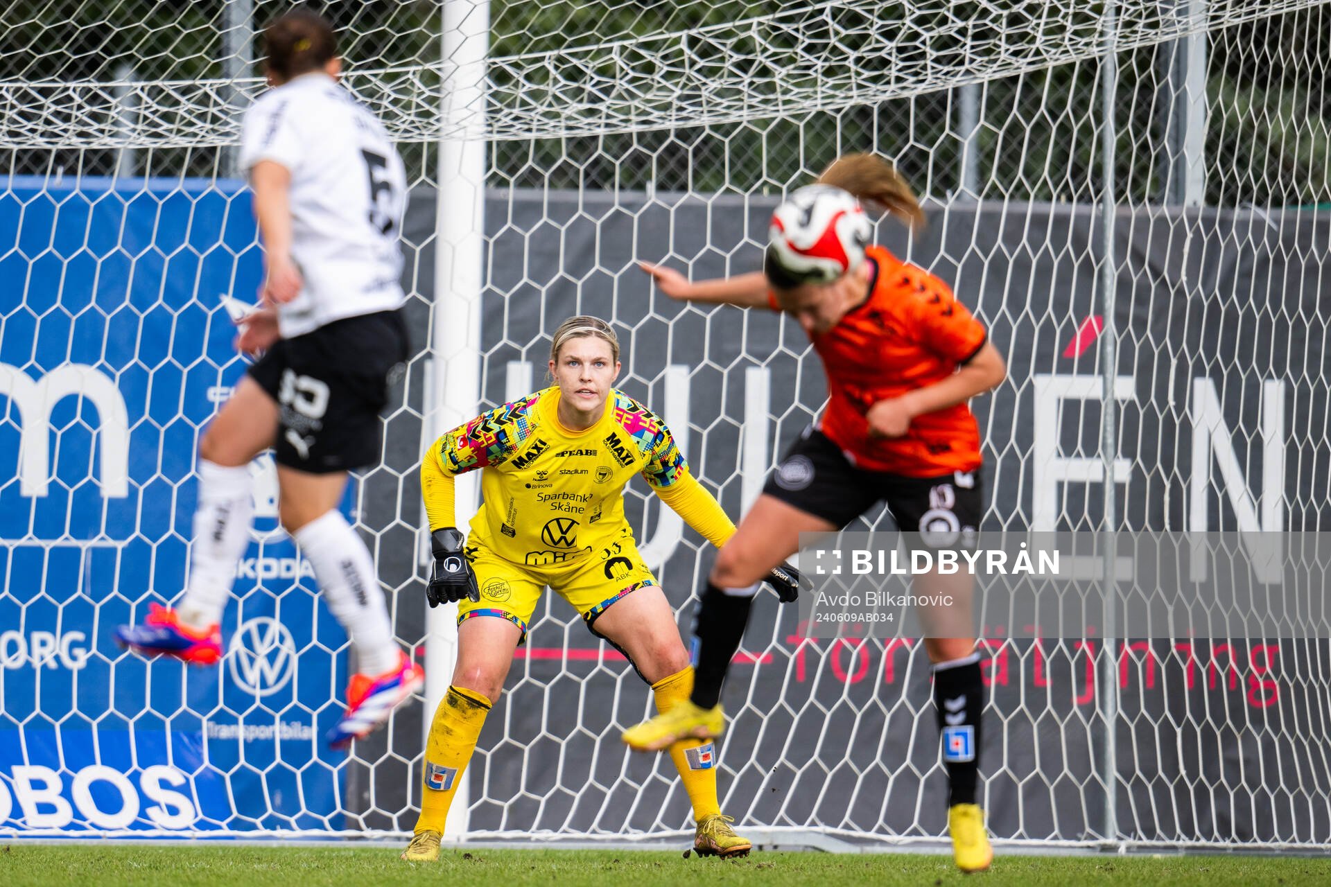 Kristianstads målvakt Moa Olsson under fotbollsmatchen i Damallsvenskan mellan Kristianstad och Häcken den 9 juni 2024 i Kristianstad.