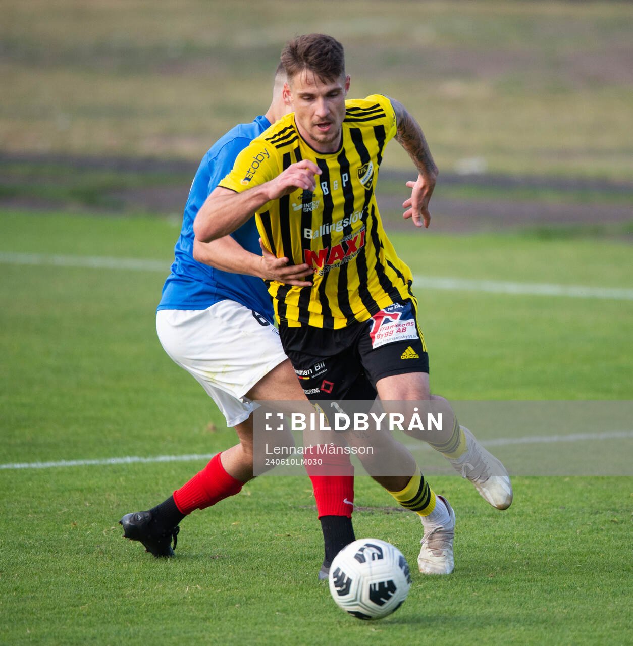 IFK Hässleholms Emil Vaughan i matchen i div 2 mellan FBK