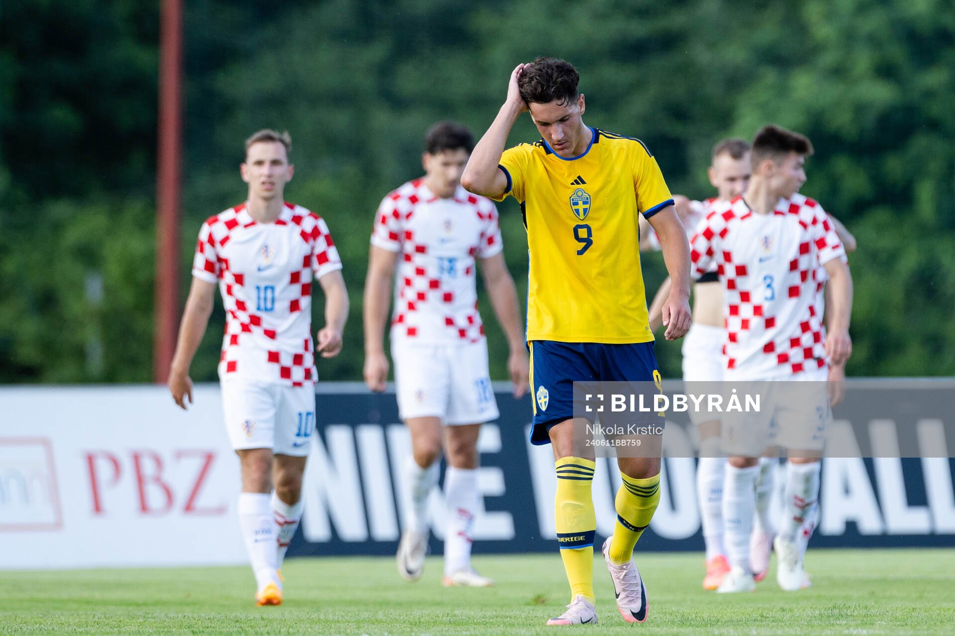 Deniz Gül of Sweden looks dejected