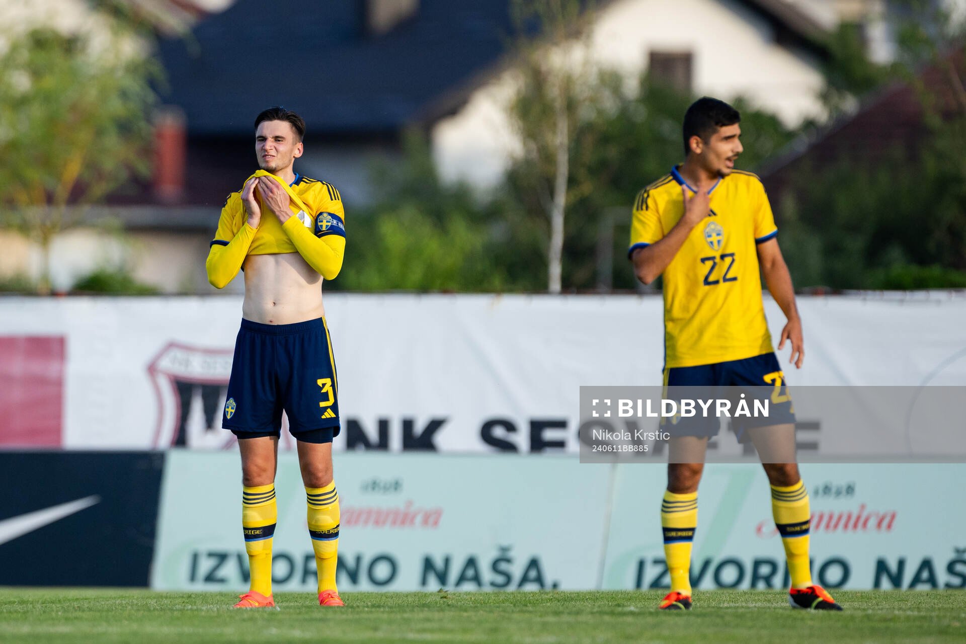 Noah Eile of Sweden looks dejected