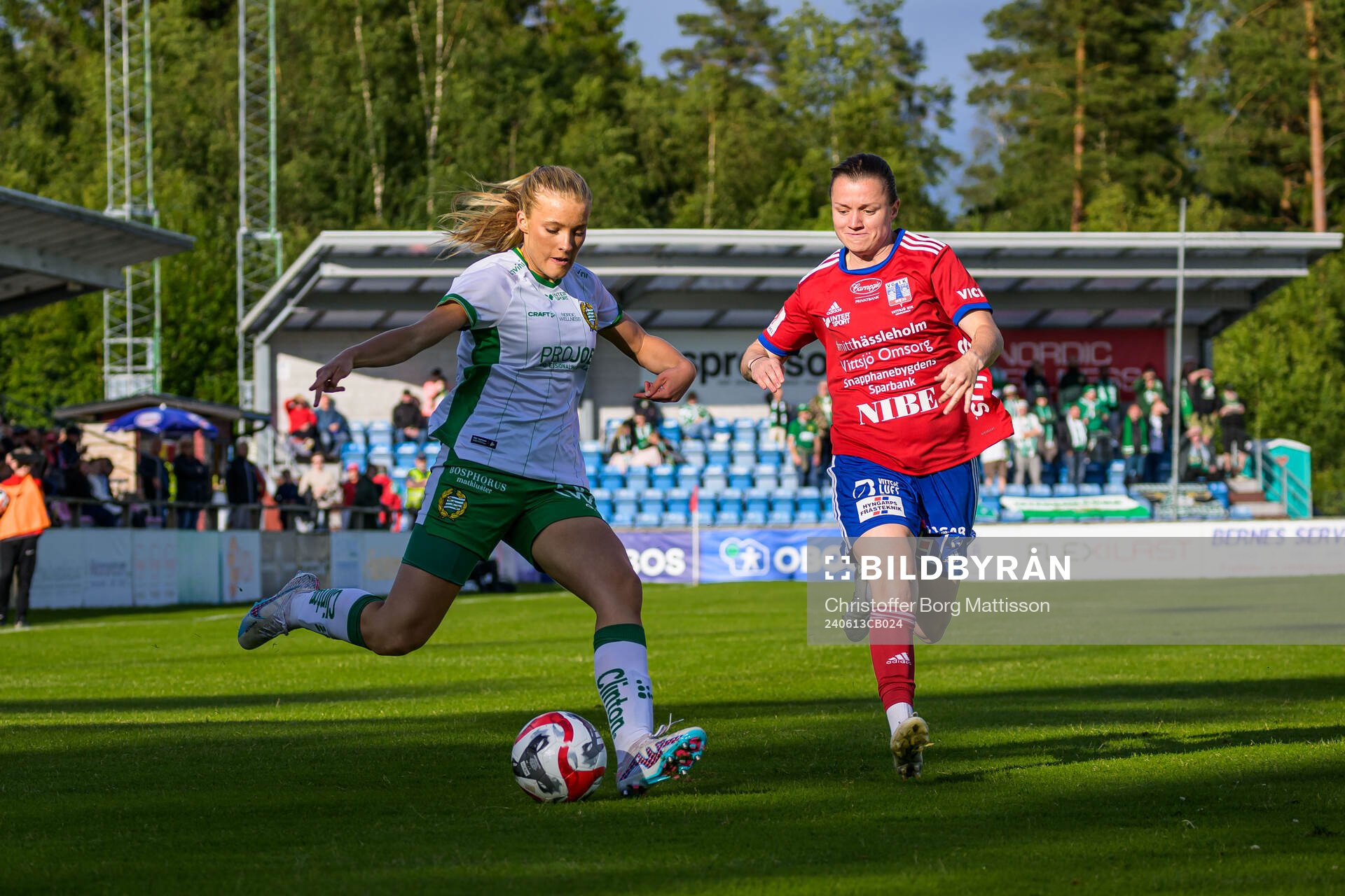 Hammarbys Smilla Holmberg och Vittsjös Kayla Adamek