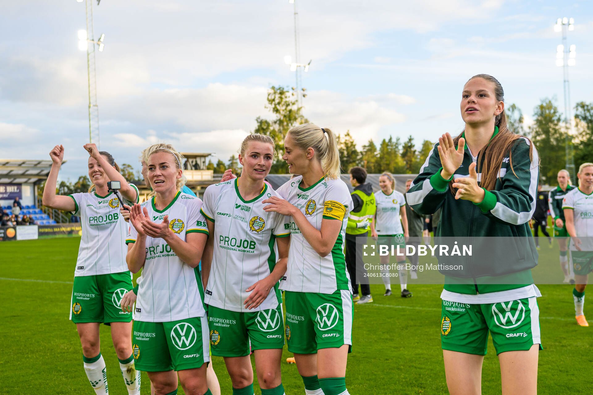 Hammarbys Ellen Gibson, Thea Sørbo, Alice Carlsson och