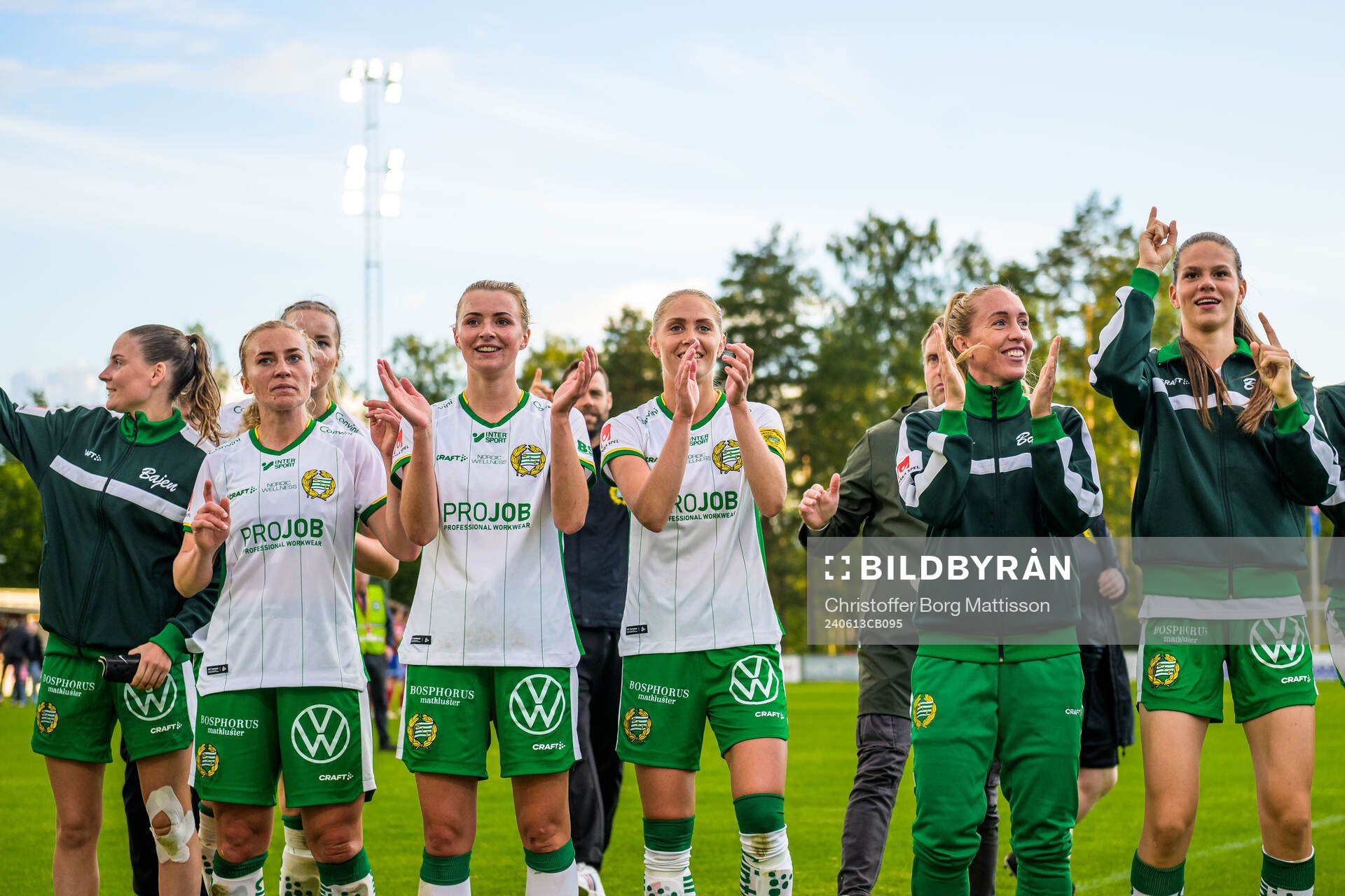 Hammarbys Ellen Gibson, Thea Sørbo, Alice Carlsson och