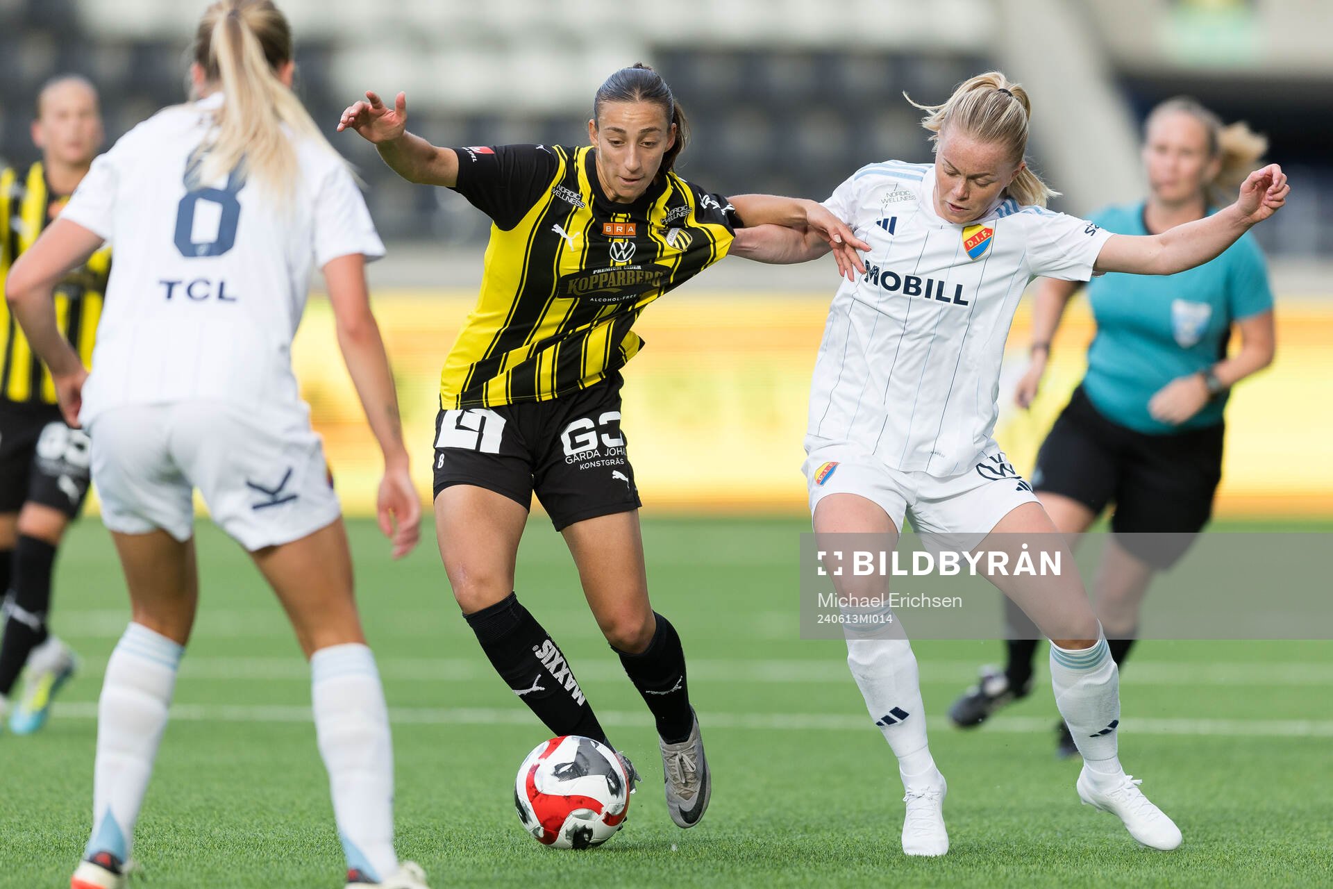 Häckens Rusul Rosa Kafaji och Djurgårdens Zara Jönsson
