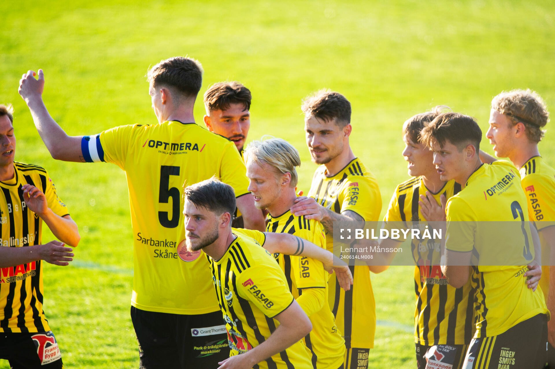 IFK Hässleholms jublar i matchen i div 2 mellan IFK
